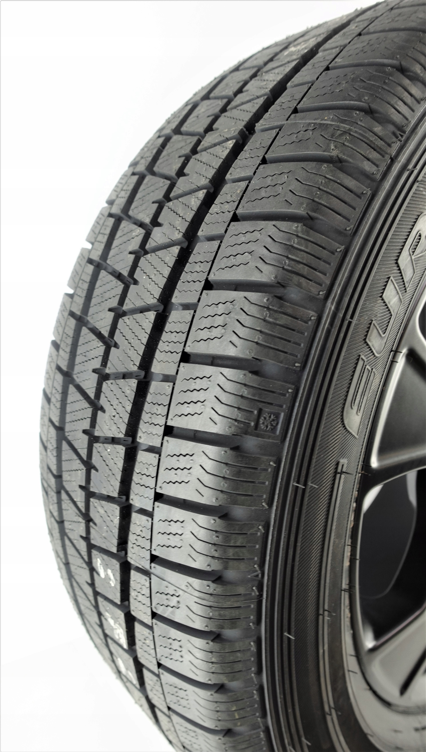 17'' MERCEDES SPRINTER Koła 235/60 FALKEN nowe