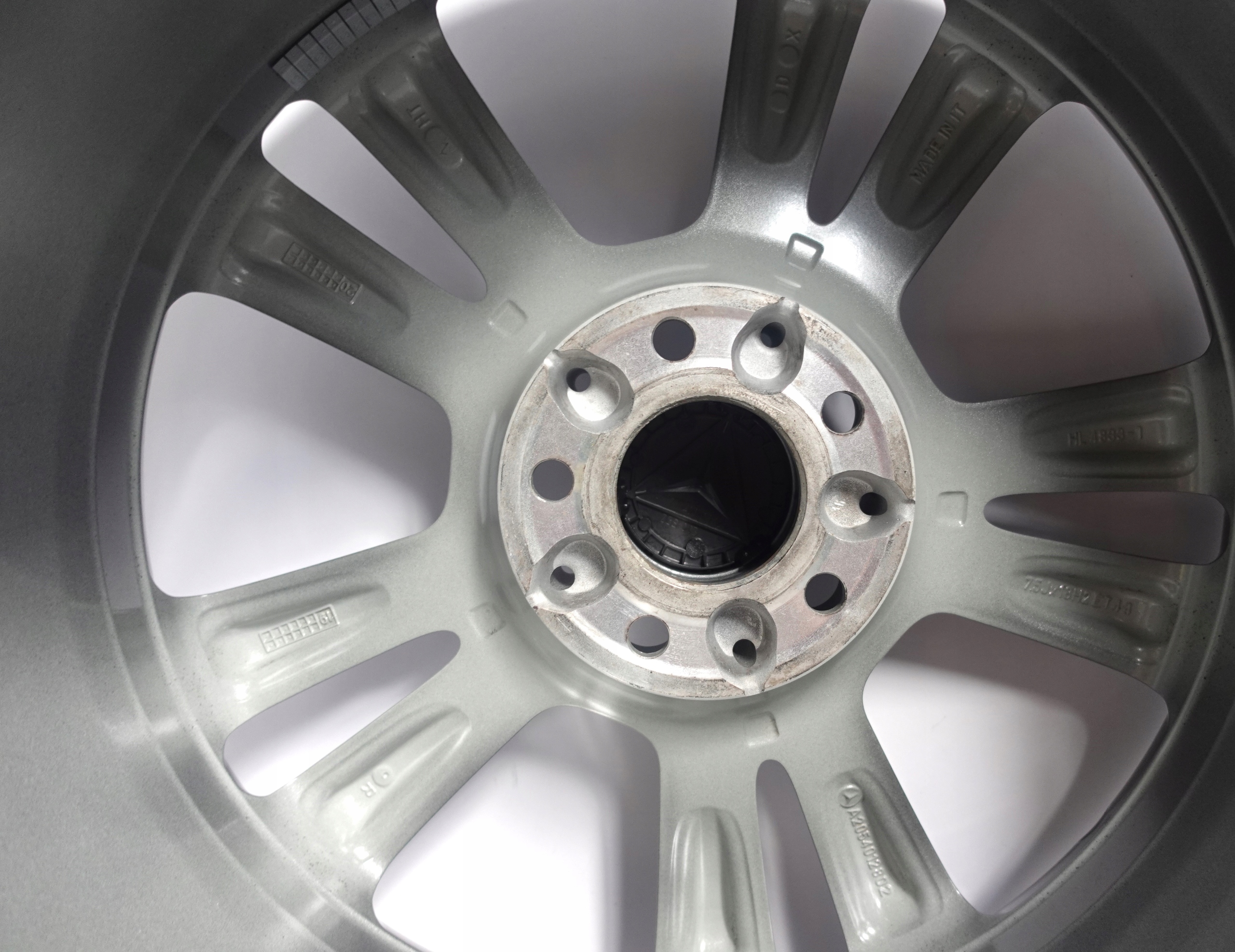 MERCEDES 205 7,5JX18 ET44 5X112 A2054012802