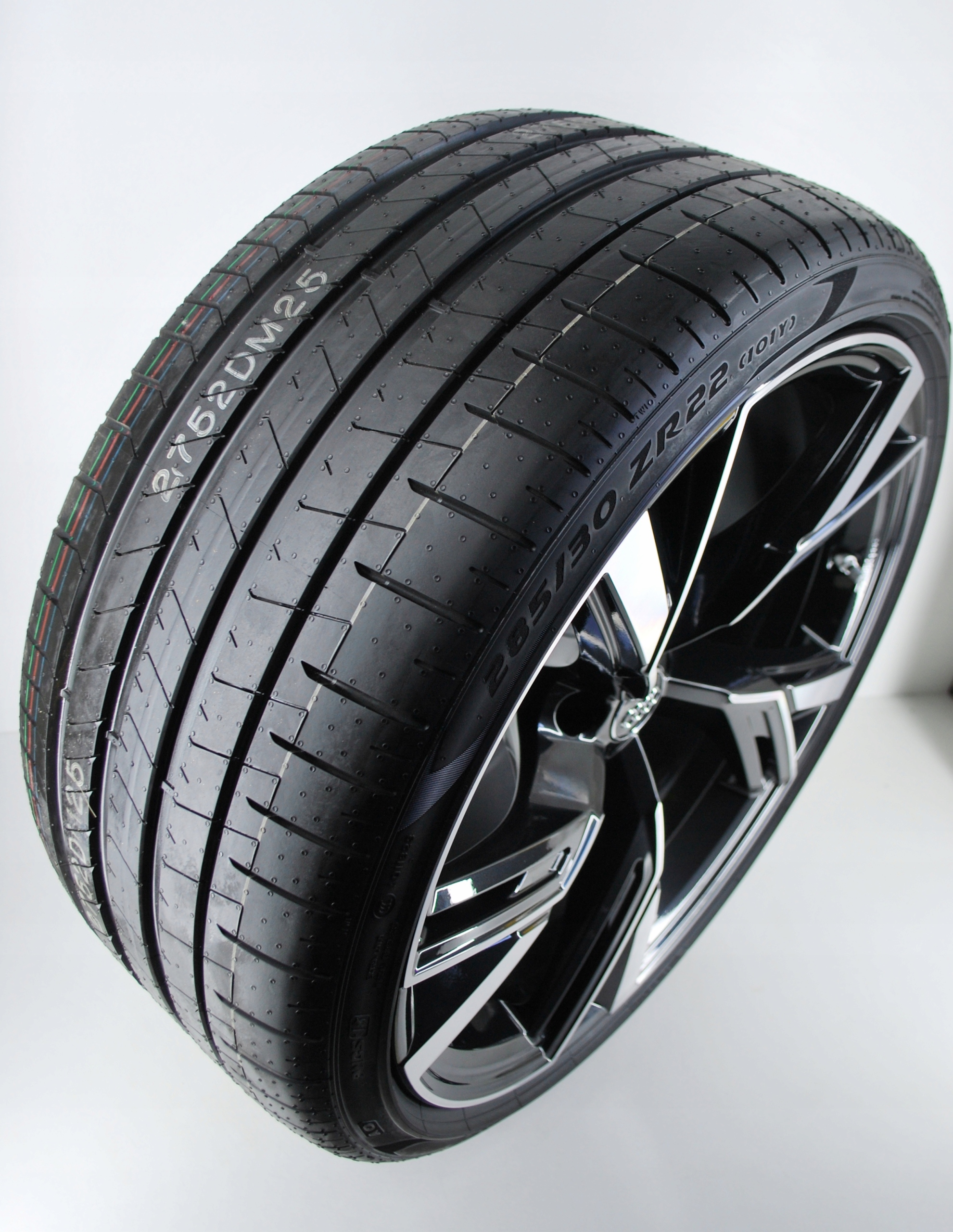 22" 5x112 KOŁA AUDI 285/30R22 PIRELLI 4K0601025R