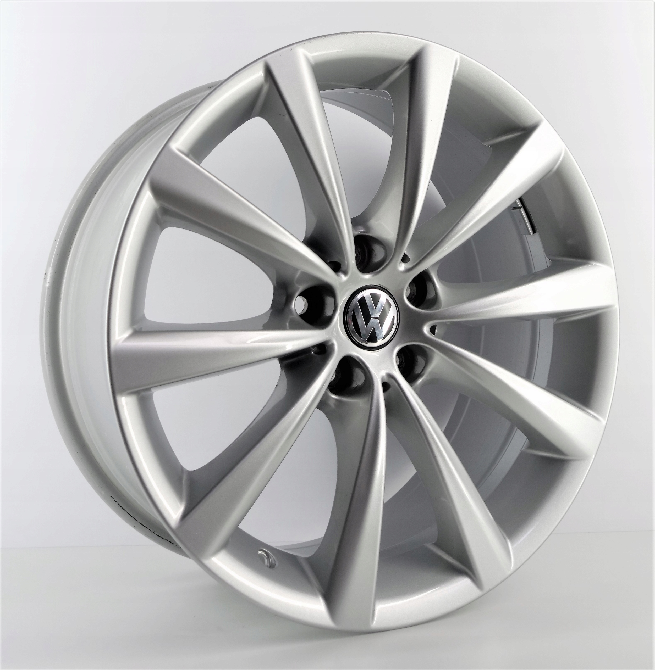 18" 5x112 VOLKSWAGEN FELGI ALUMINIOWE 8JET 30