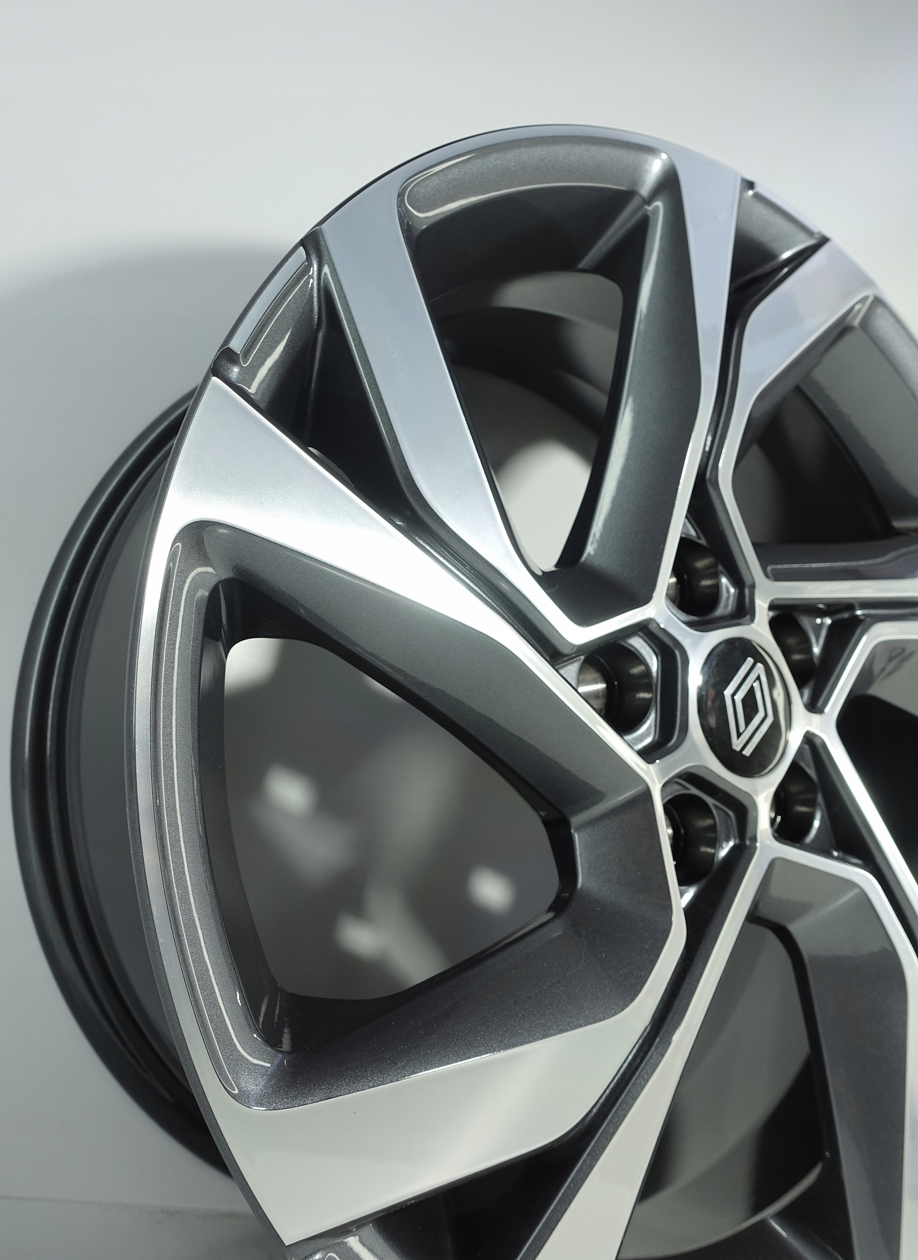 KIA 18" 5x114,3 FELGI ALUMINIOWE 403001562R ORYGINALNE