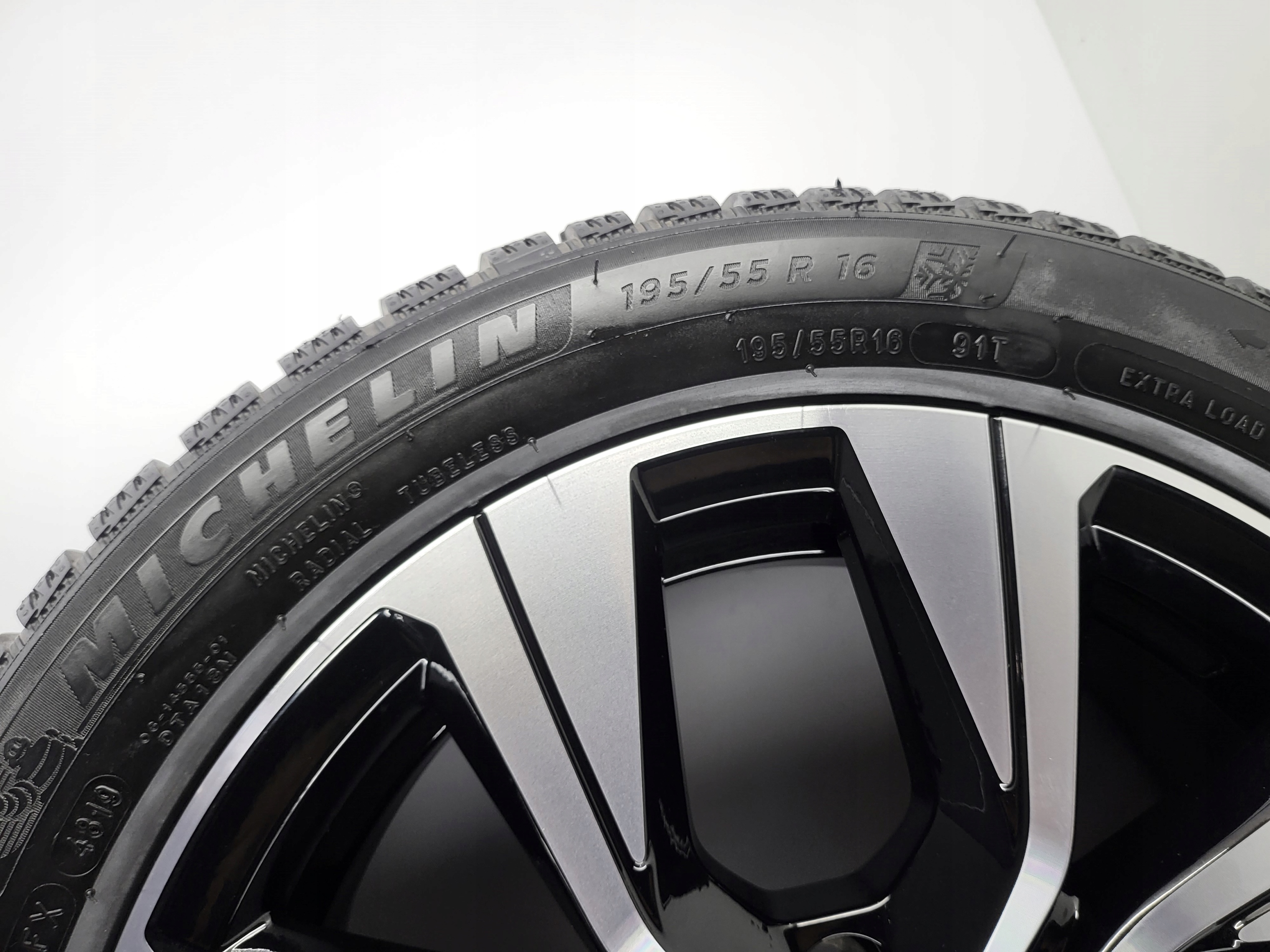 NISSAN ALMERA MICRA 403003061R KOŁA ZIMOWE 16" 4x100 195/55R16 MICHELIN