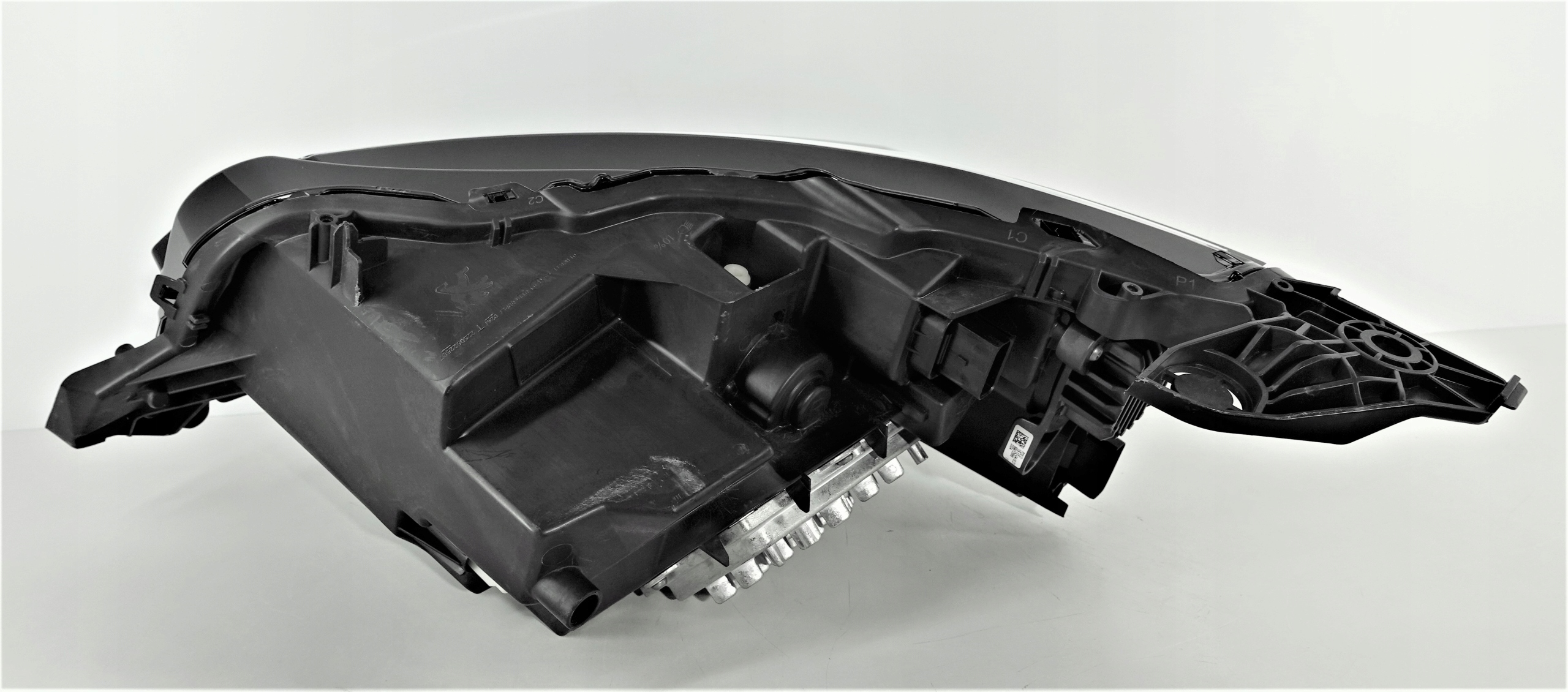 PEUGEOT 208/2008 2019- LAMPA PRAWA FULL LED