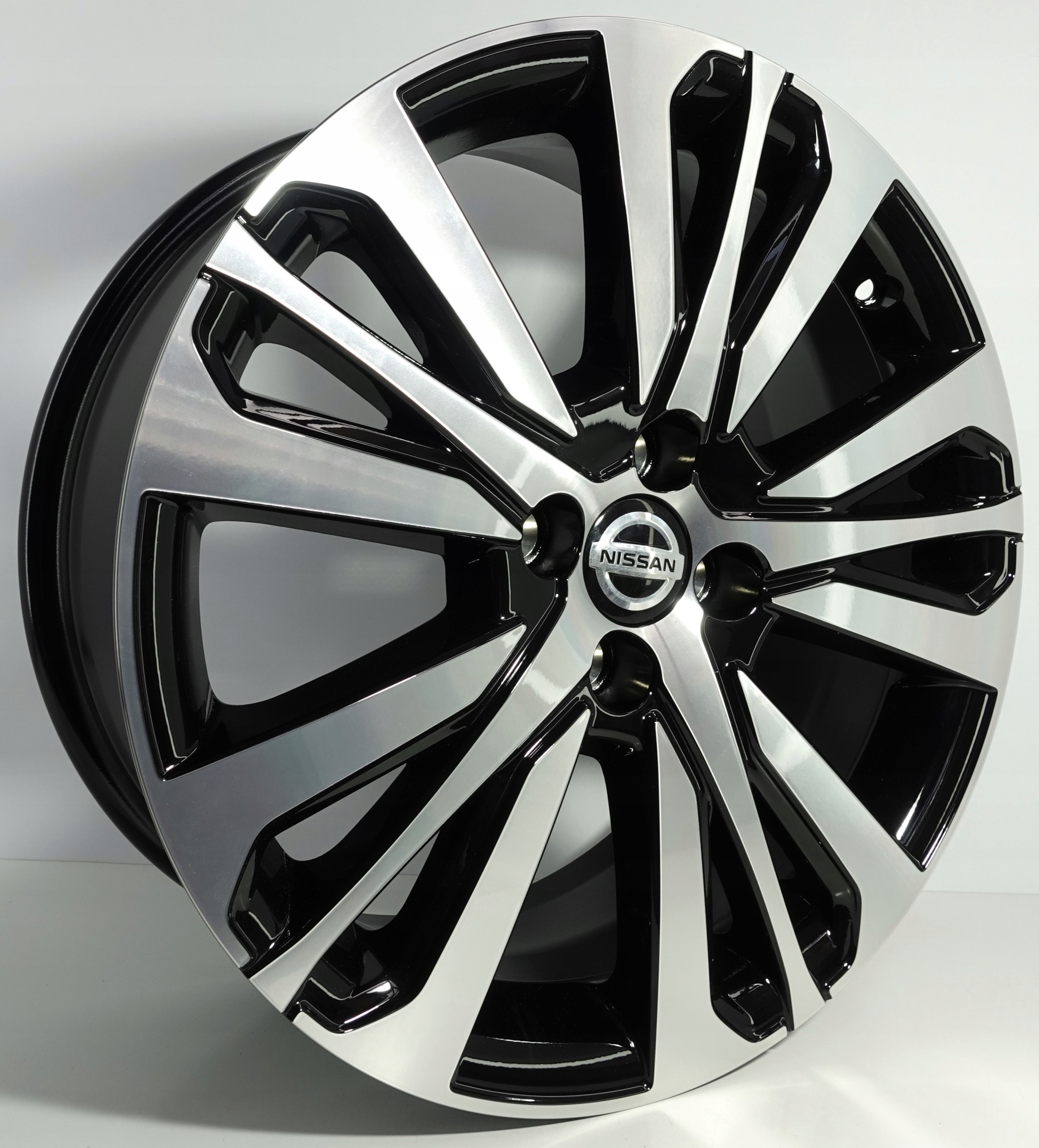 Felgi aluminiowe NISSAN Renault INITIALE PARIS 7.0J 17" 4x100 ORYGINALNE