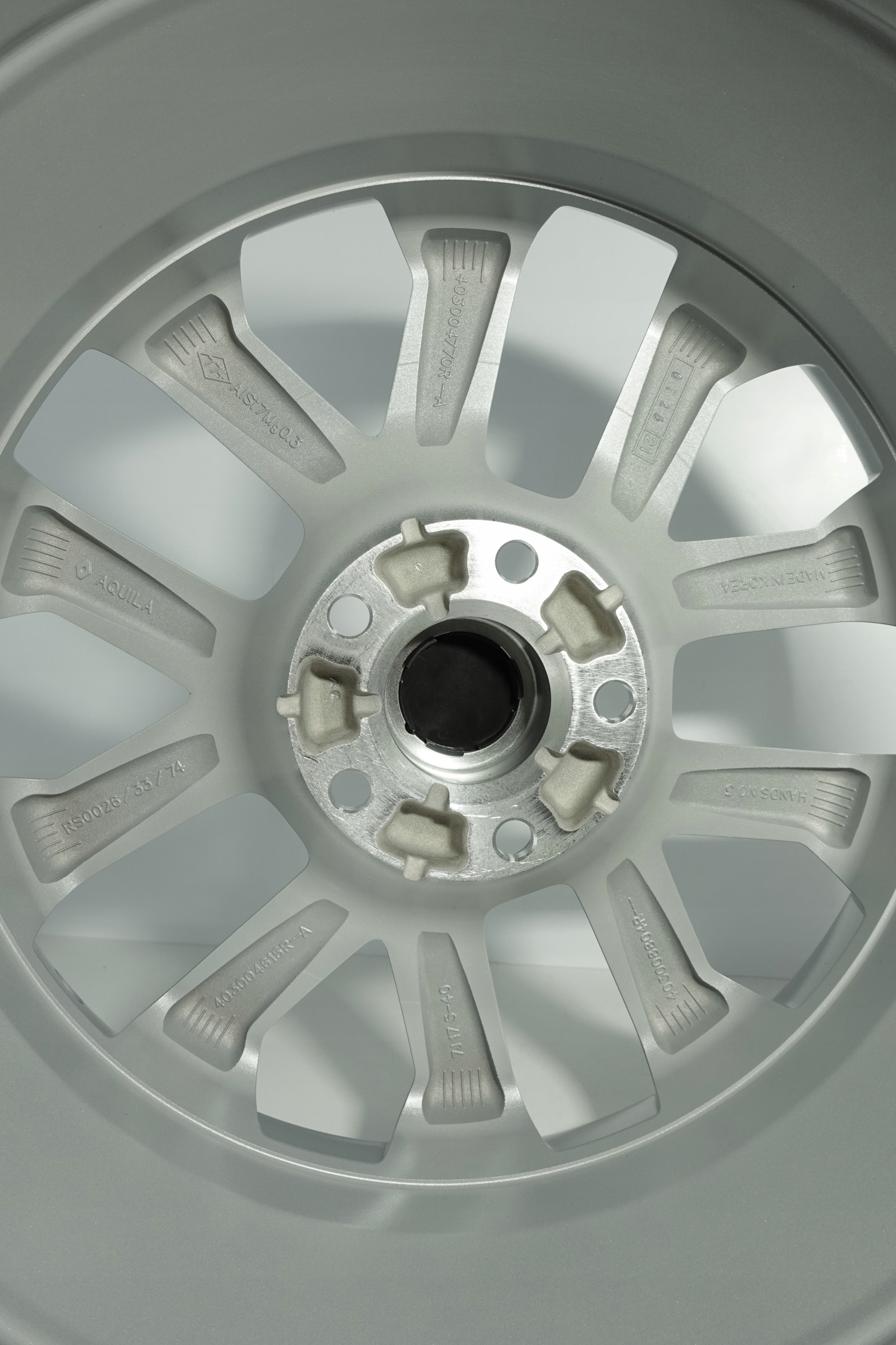 17" 5x114,3 Felgi aluminiowe DACIA DUSTER Renault ET40 7J NOWE