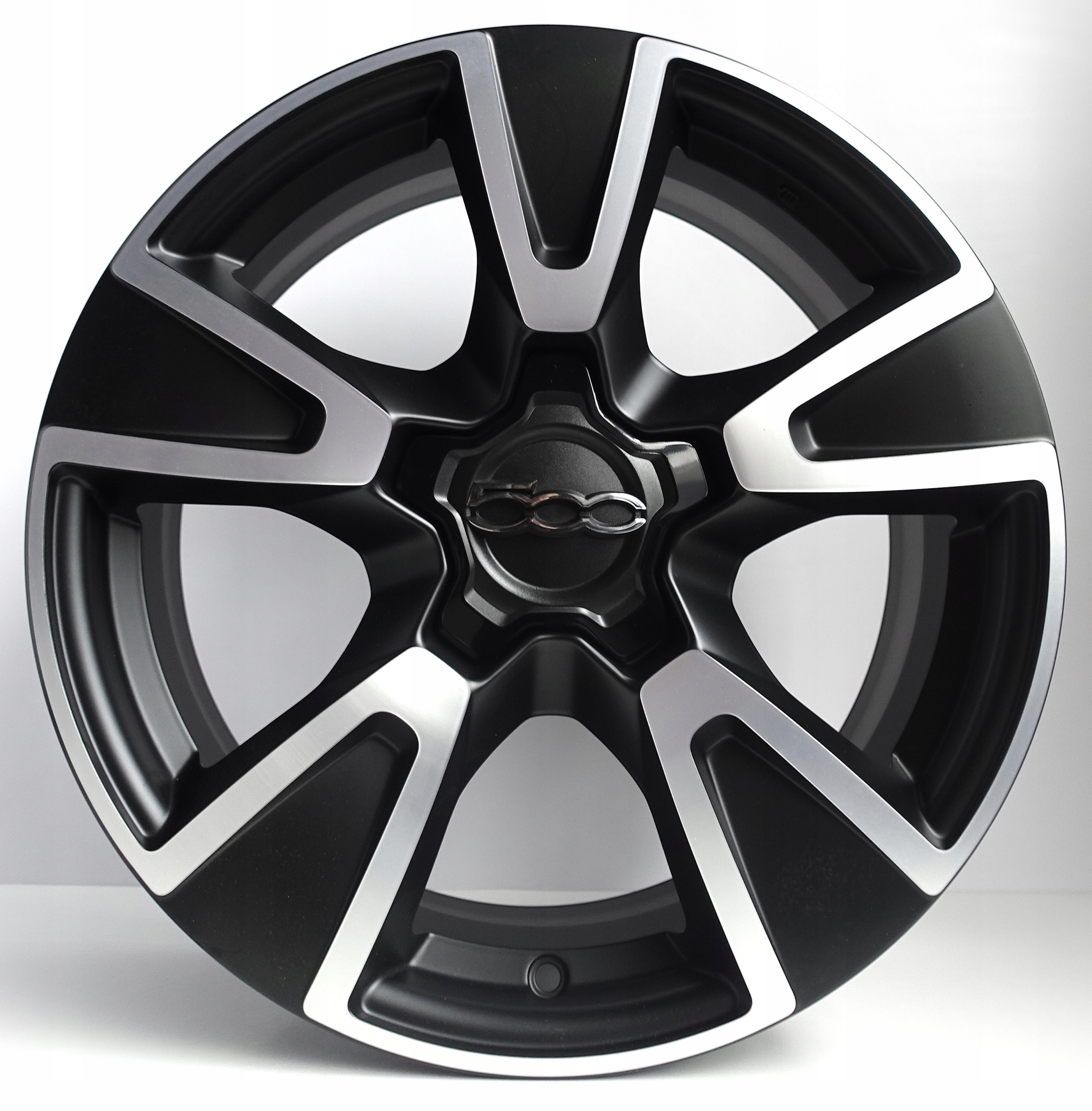 FELGI ALUMINIOWE FIAT 500X 7J 17" 5x110 ET 40 NOWE ORYGINALNE 735615851