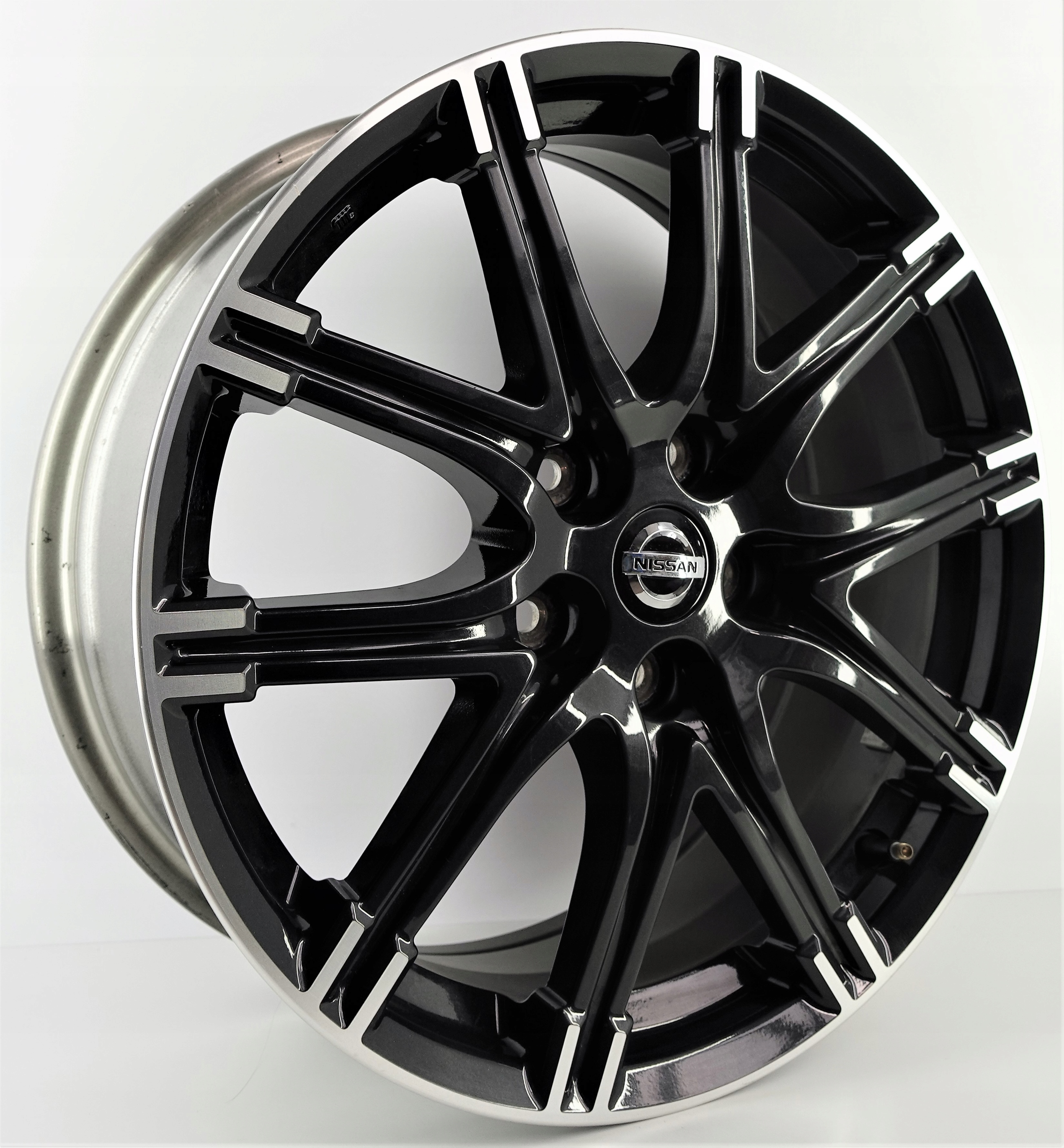 18" 5x114,3 NISSAN FELGI ORYGINALNE