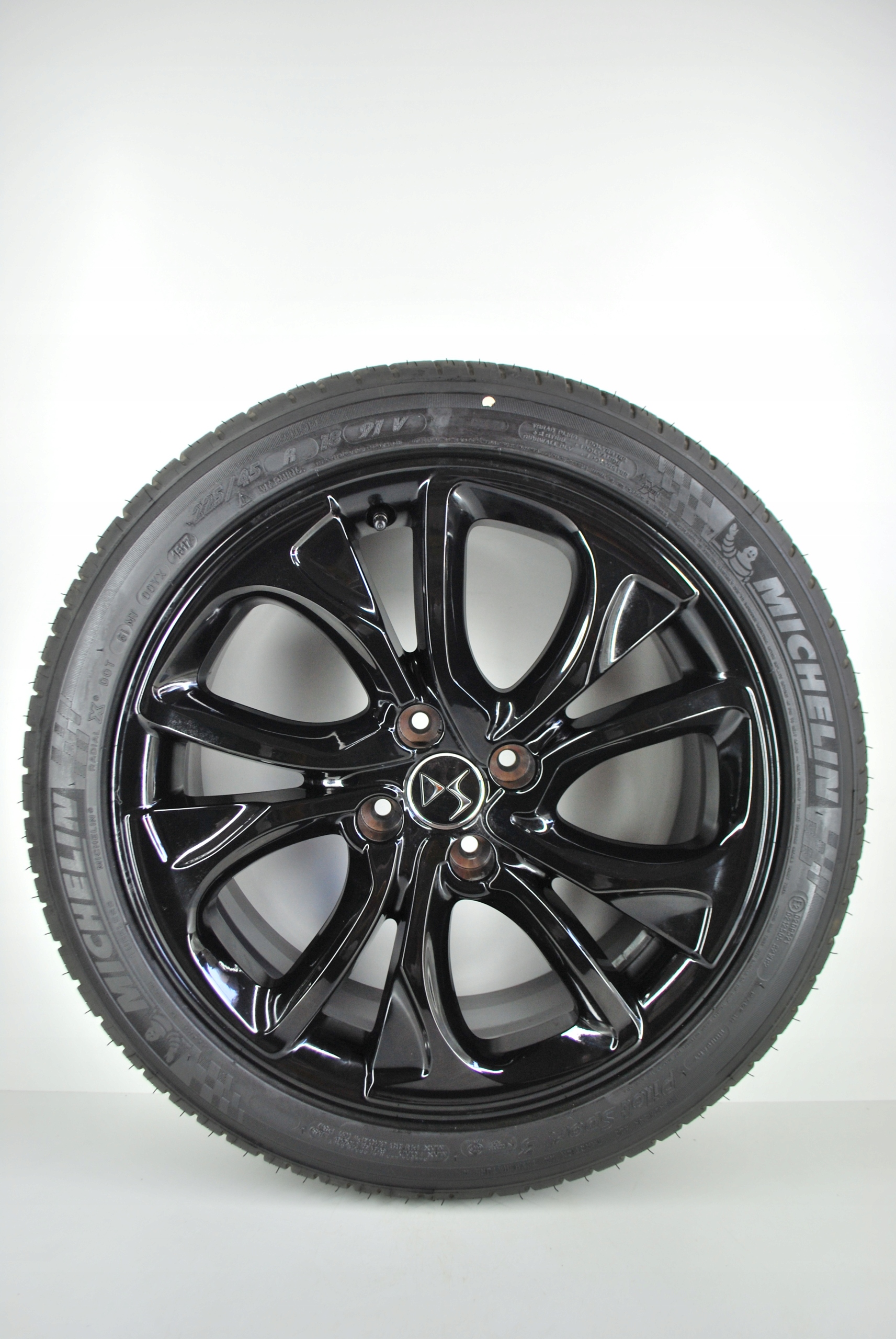 DS 4 KOŁA LETNIE 225/45R18 MICHELIN