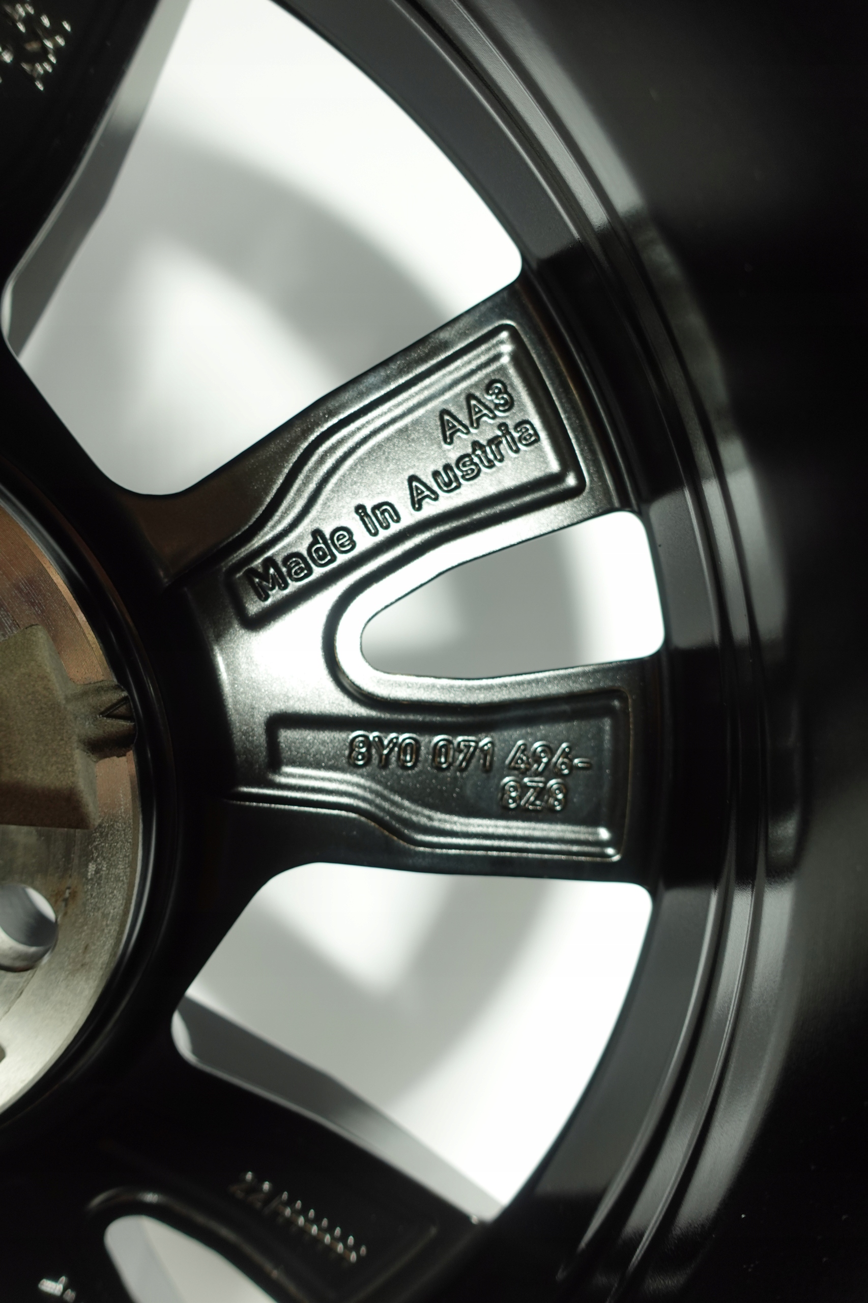 Felgi aluminiowe SKODA 18Y0071496AAX 16" 5x112 NOWE ORYGINALNE 8Y0071046A