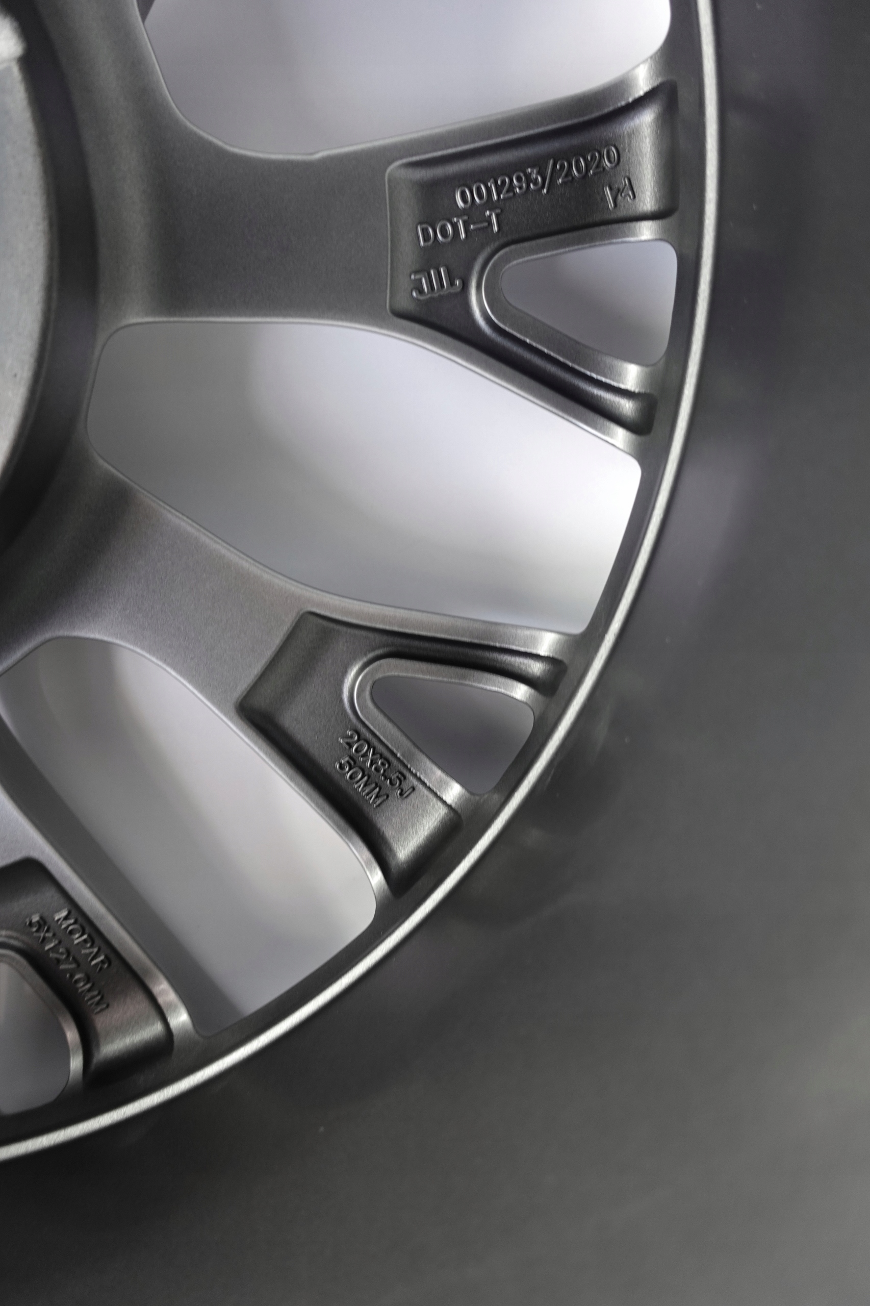 JEEP GRAND Cherokee SUMIT OE 8.5" x 20" 5x127 04755344AA NOWE