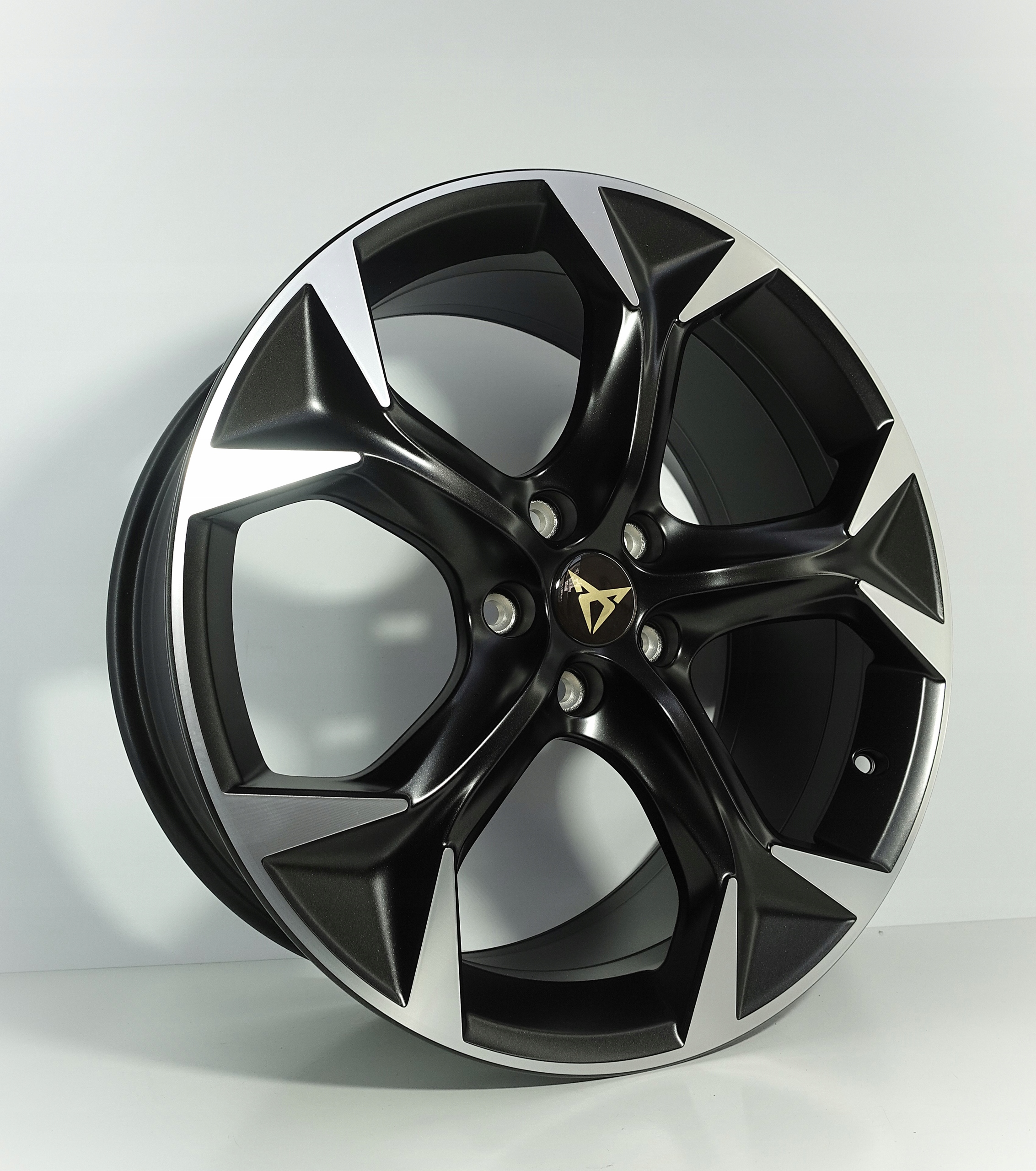 FELGI SEAT CUPRA FORMENTOR 5FF 8x19 ET40 5x112 5FF601025E