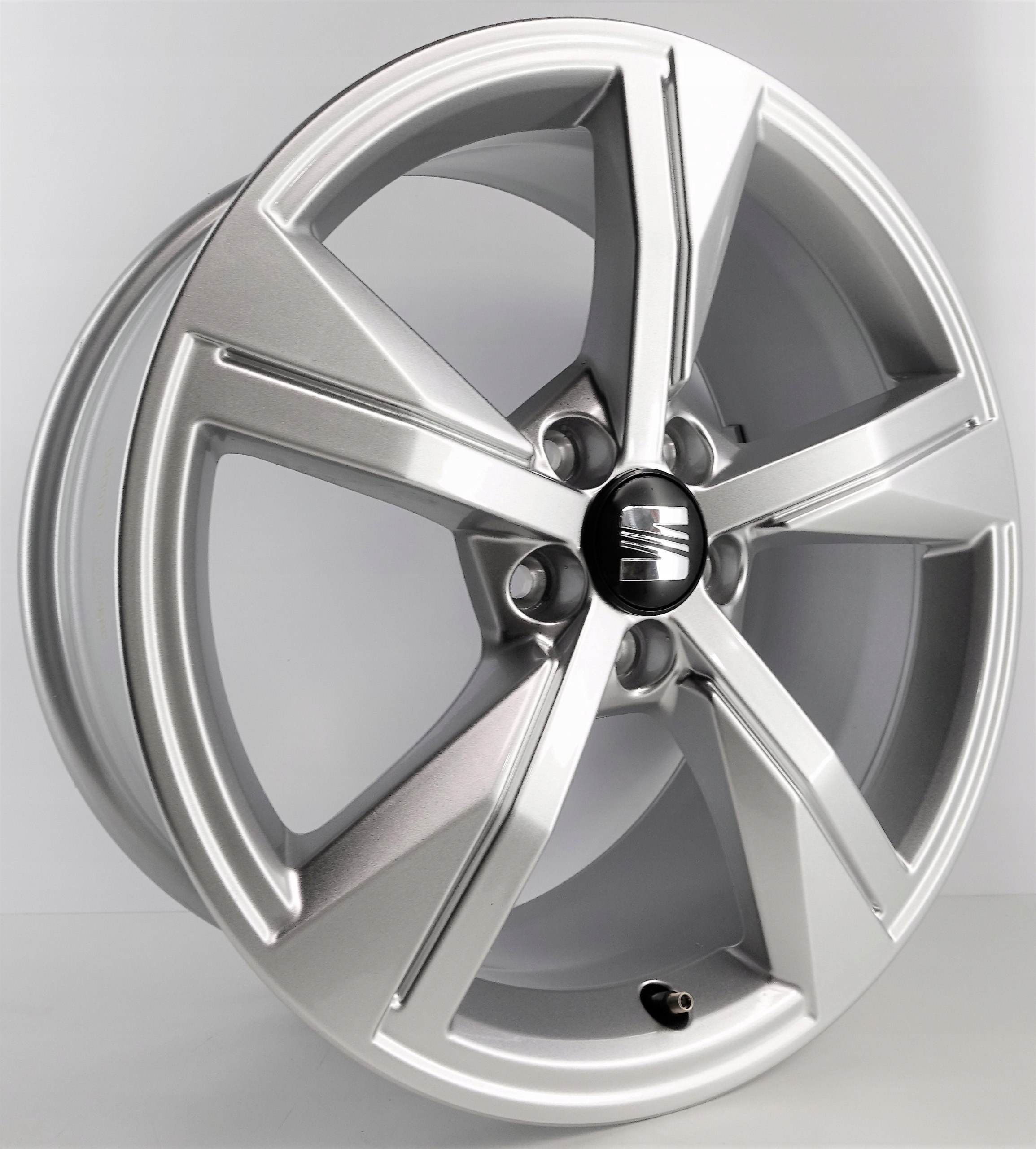 FELGI Seat Ibiza Arona 5x100 17'' ET46