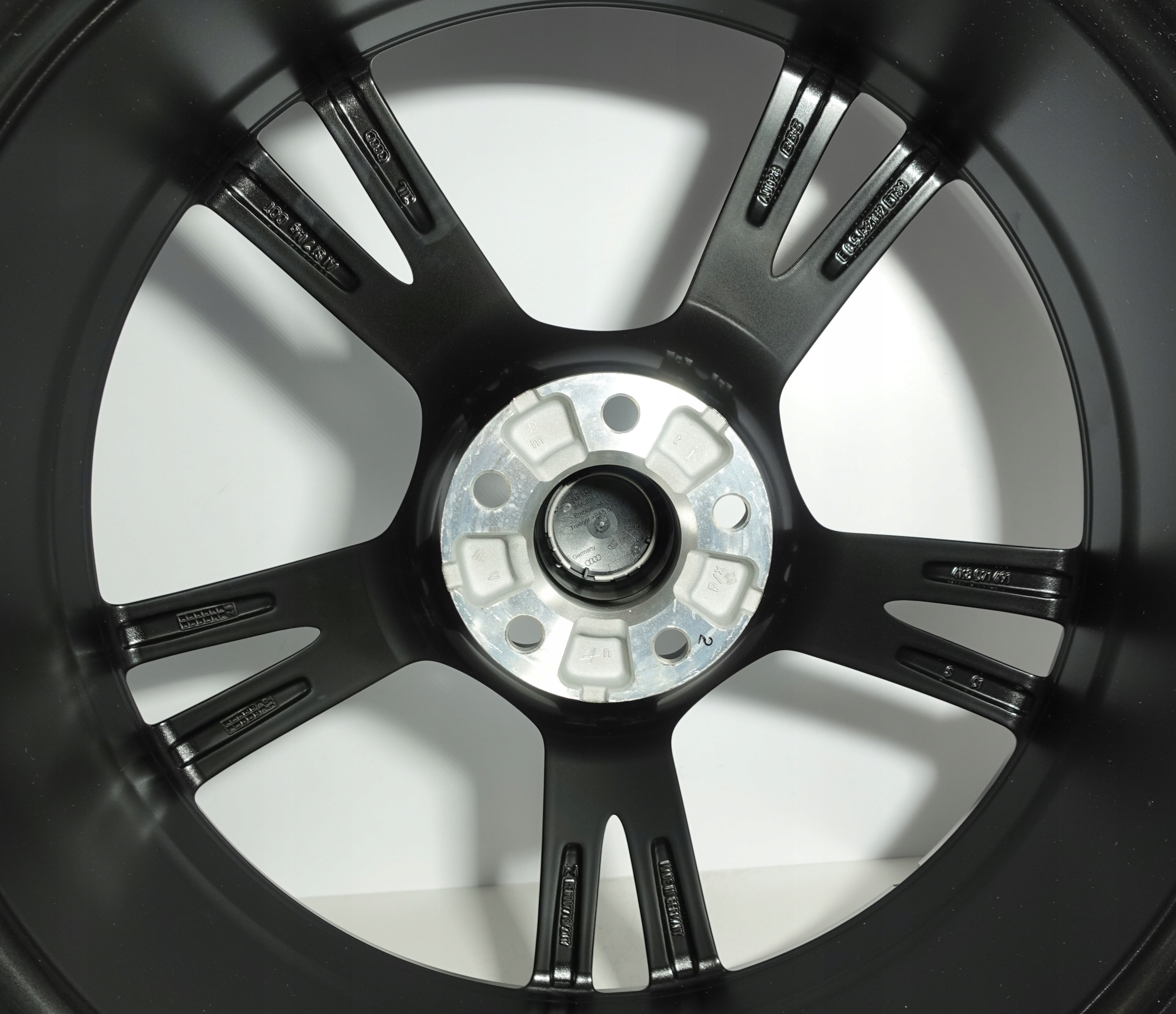 4K807149 Felgi aluminiowe SKODA 8.5J 21" 5x112 ET 30 NOWE ORYGINALNE