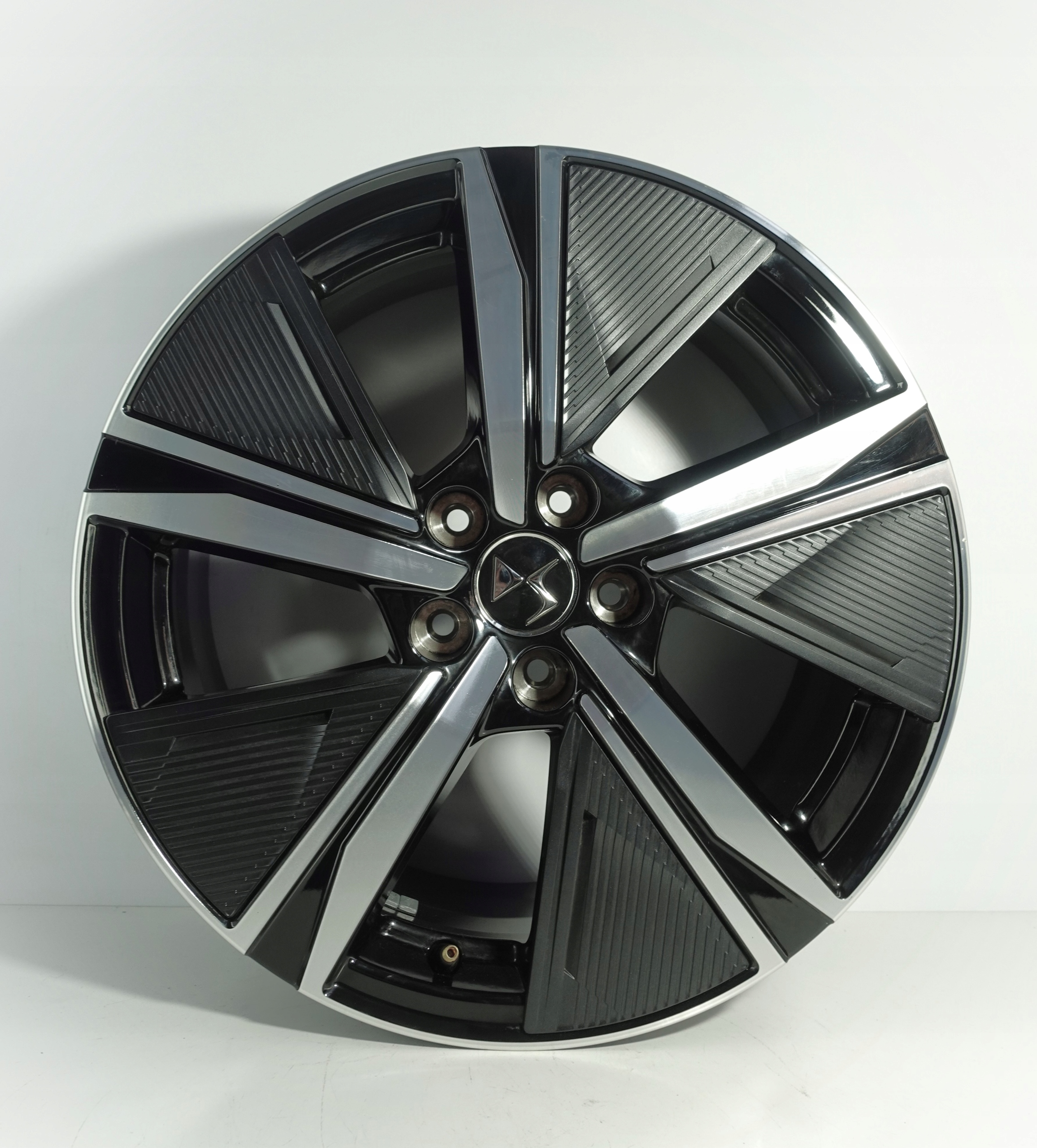 DS Felgi aluminiowe Peugeot OE morocco 8.0" x 18" 5x108 ET 48 ORYGINALNE