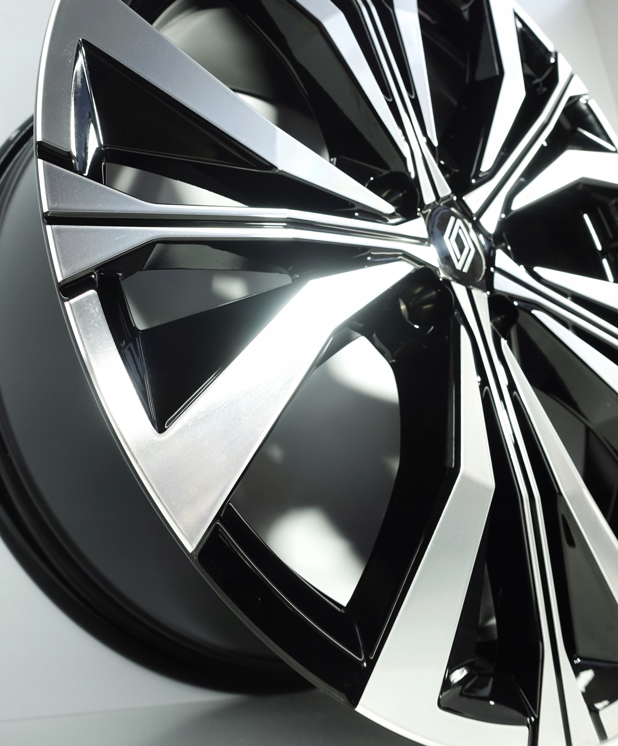 Felgi aluminiowe Renault Austral Effie 20" 5x114,3 ORYGINALNE 403004261R