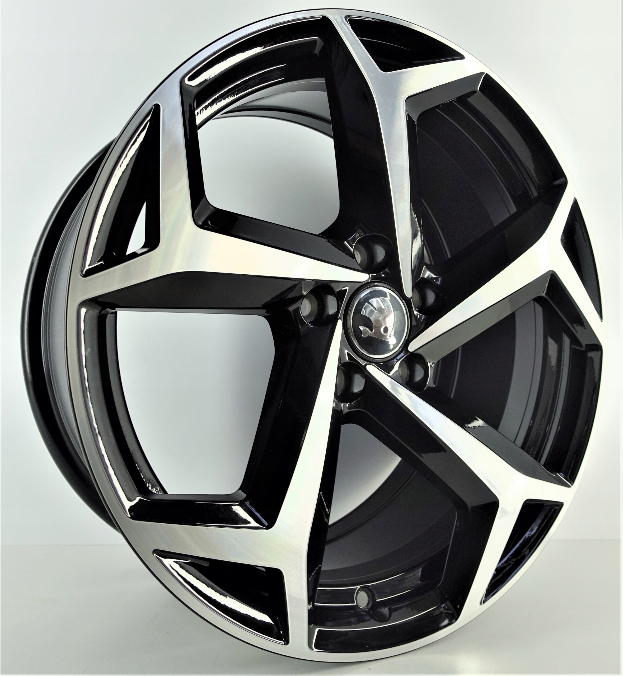 18'' SKODA SUPERB KOŁA ZIMOWE 235/45 EUROREPAR