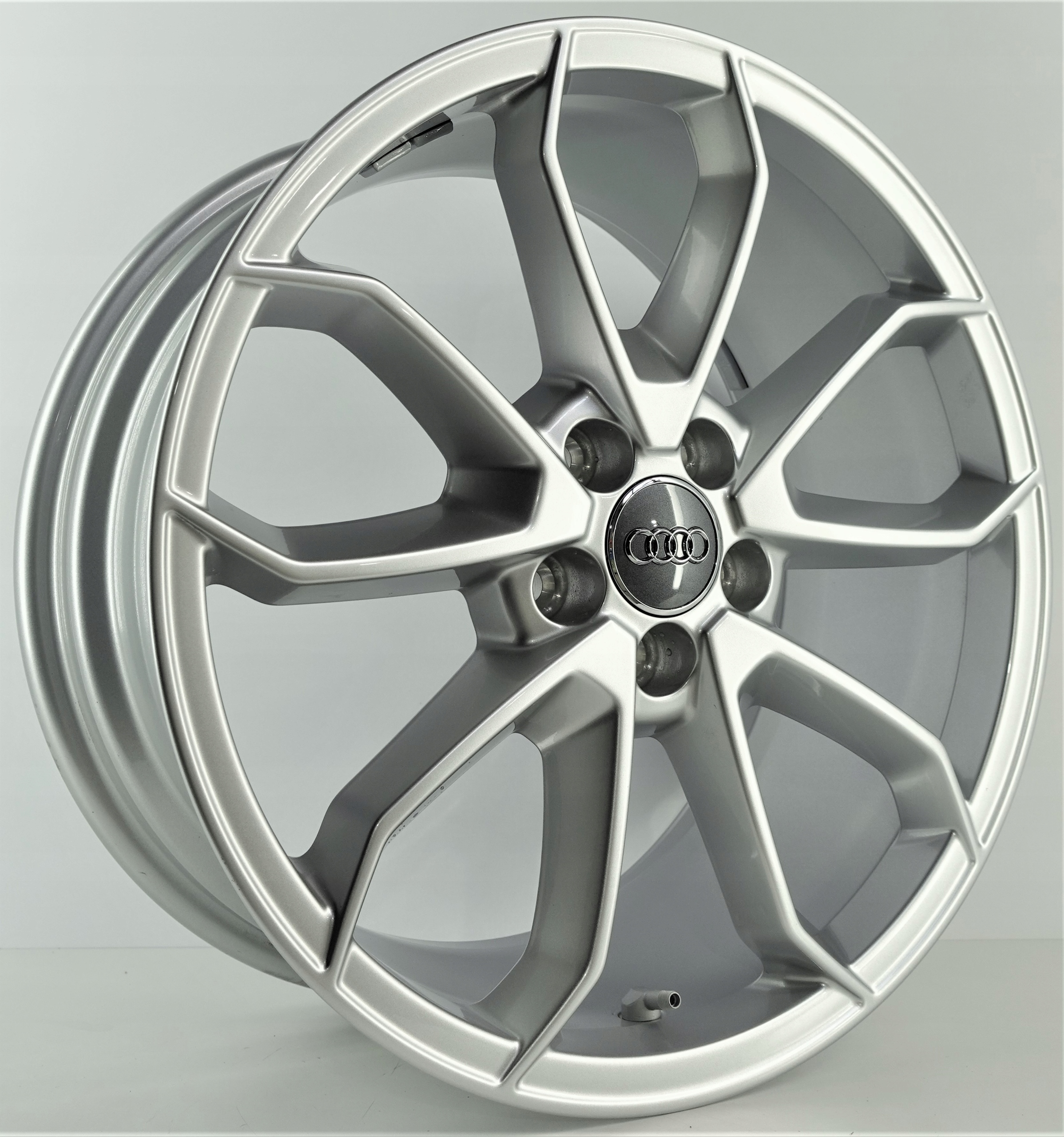 NOWE FELGI AUDI A1 17'' 5x100 82A071497A