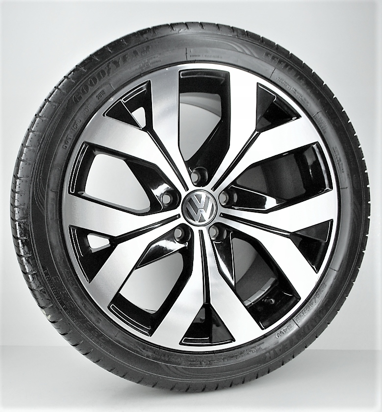passat variant koła letnie 18'' 235/45 goodyear