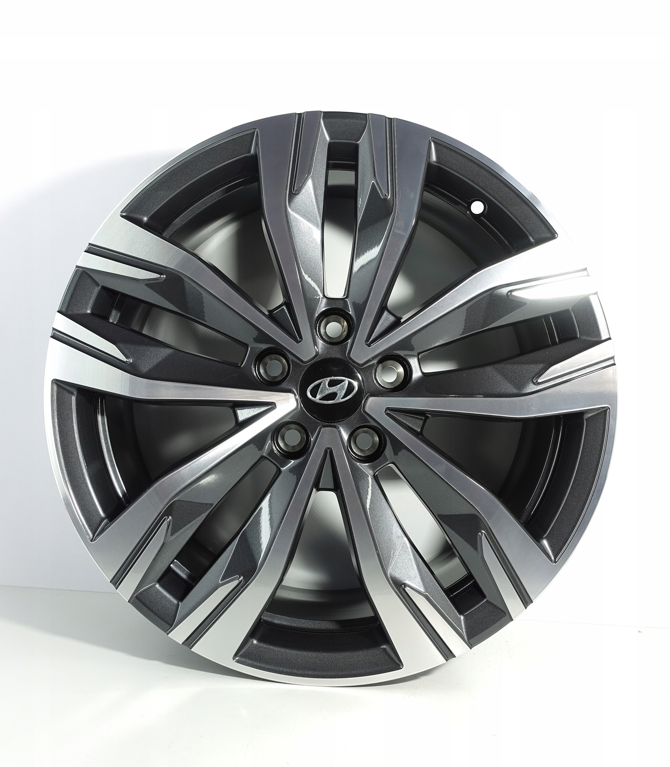 HYUNDAI FELGI ALUMINIOWE RENAULT 7.5" x 18" 5x114.3 ET 46 403008269R