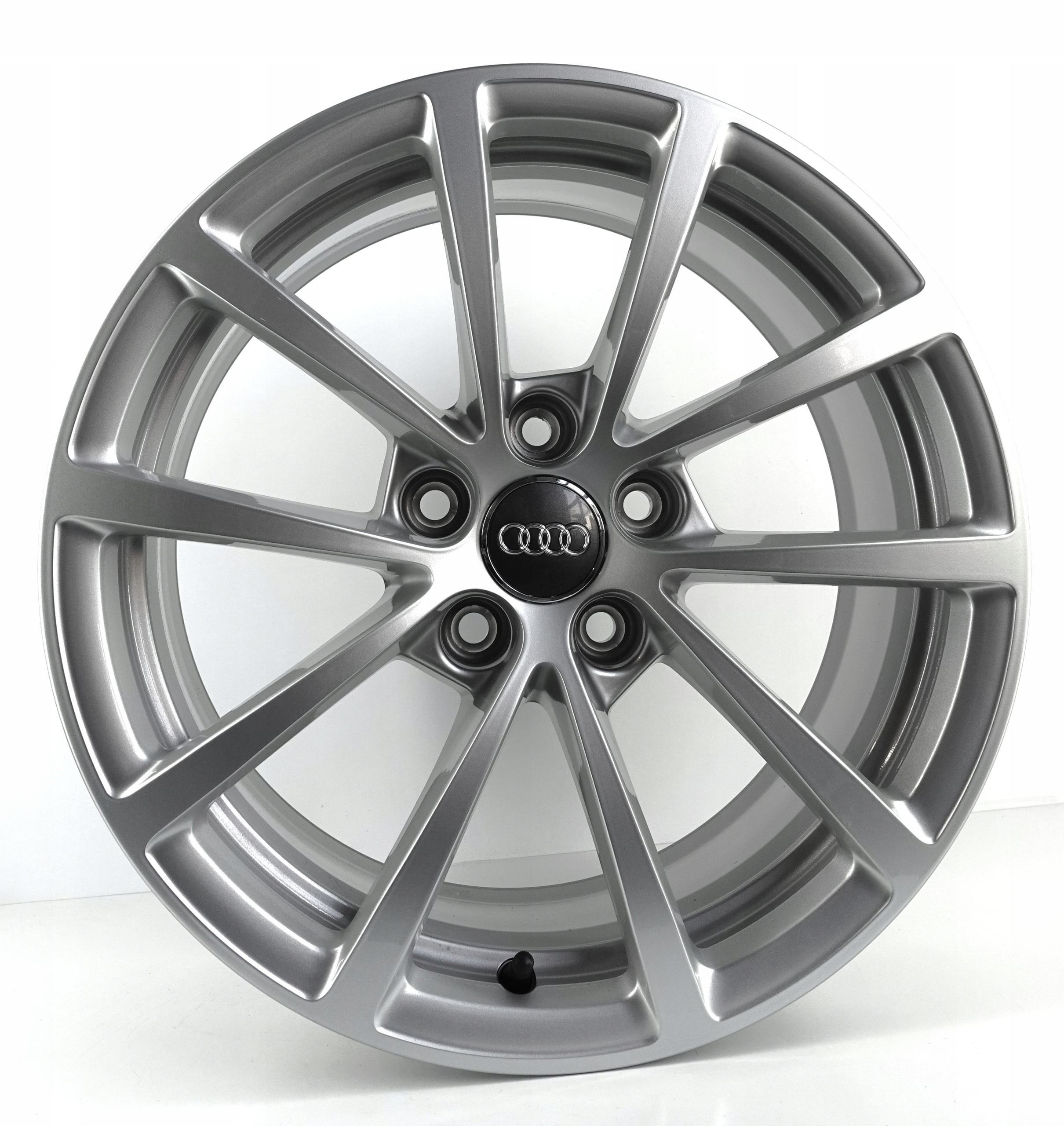 FELGI ALUMINIOWE AUDI OE 4k0601025 7.5" x 17" 5x112 ET 36 ORYGINALNE