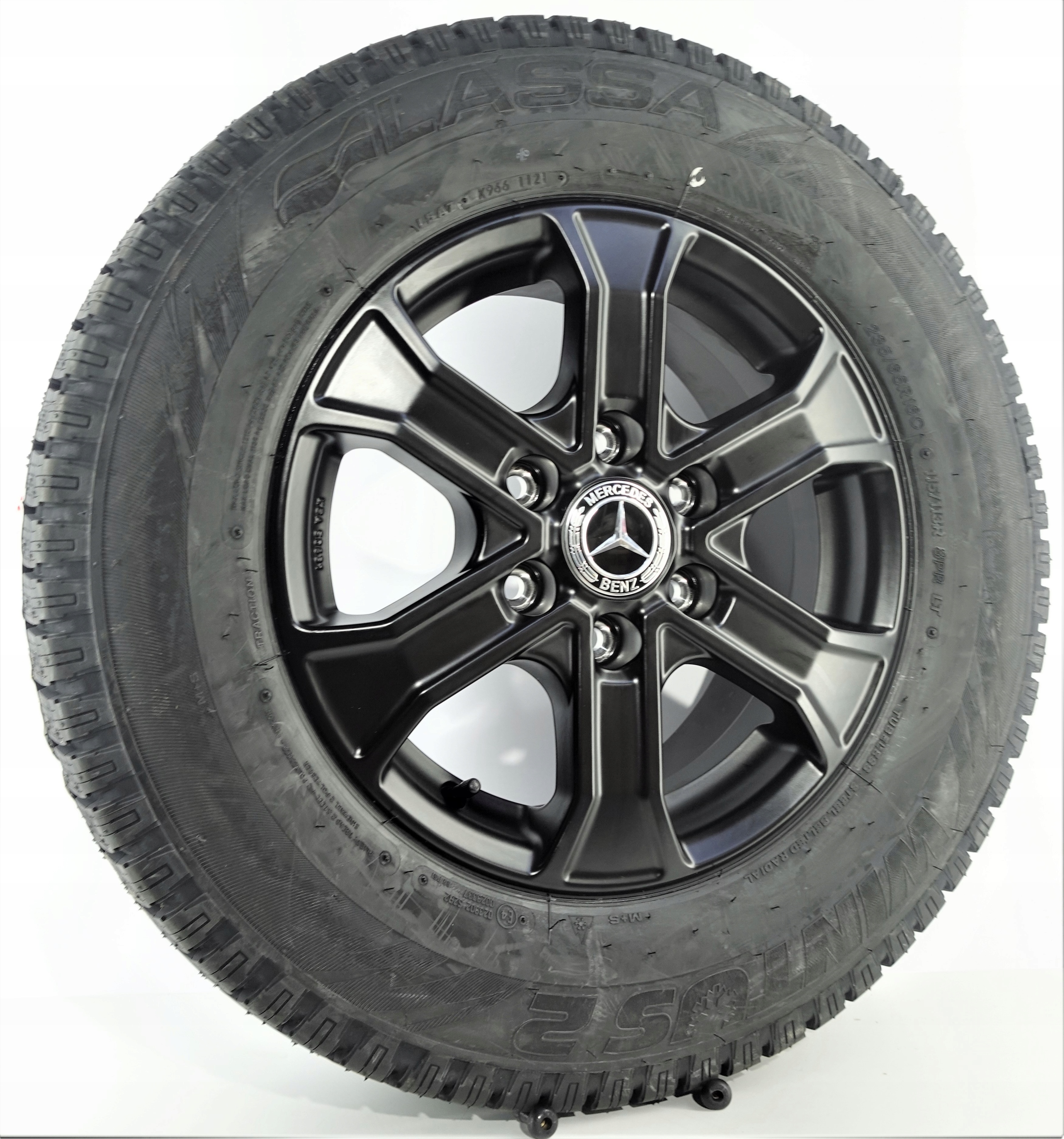 koła zimowe mercedes sprinter 16'' 235/65 lassa