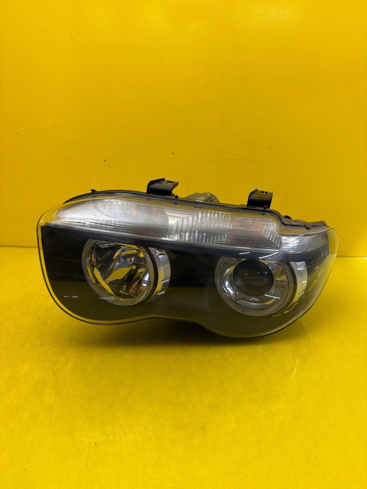 BMW 7 E65 E66 Xenon Frontscheinwerfer Links LHD Original Gebraucht