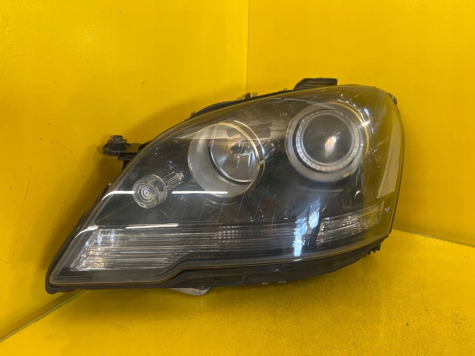 MERCEDES W164 ML Facelift AMG BI-XENON Frontscheinwerfer Links A1648203959 LHD