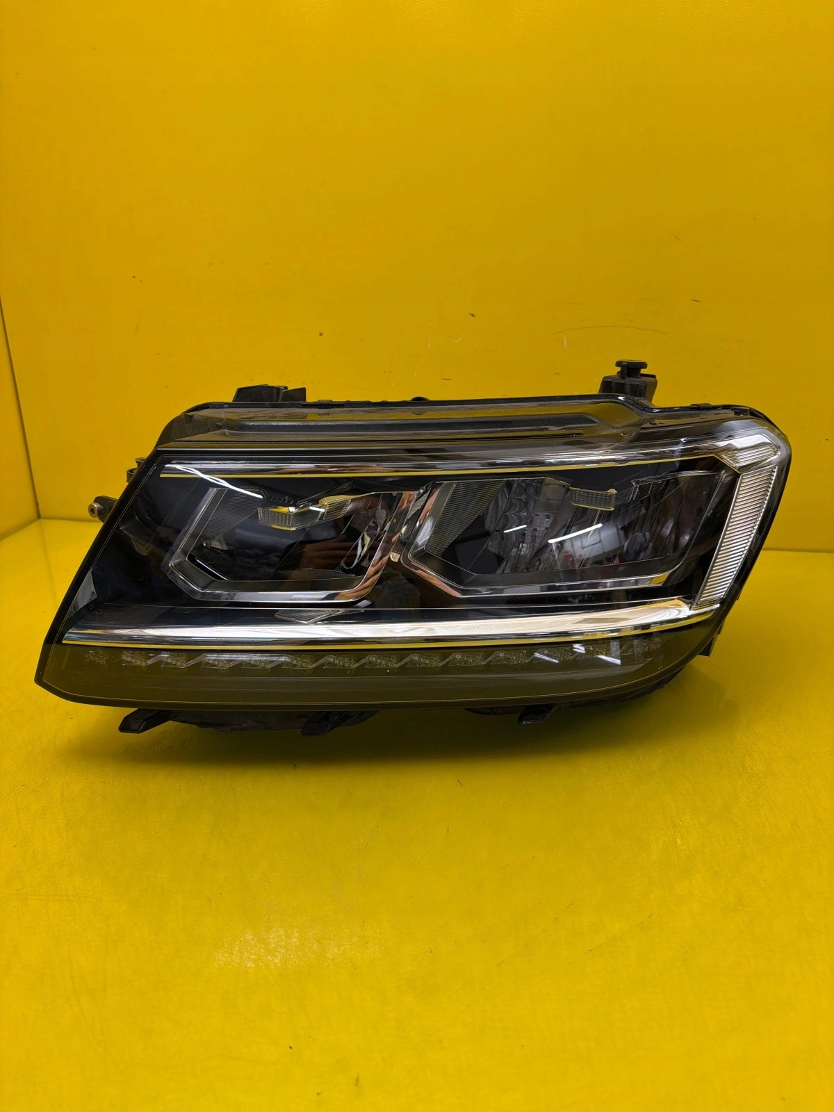 VW Tiguan II Full LED Frontscheinwerfer Links 5NB941035D