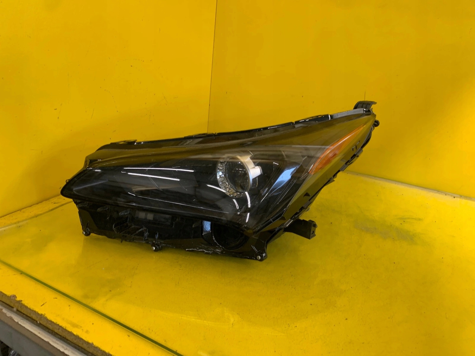 LEXUS NX NX300H 2018- LED Frontscheinwerfer Links NX200T LHD Original