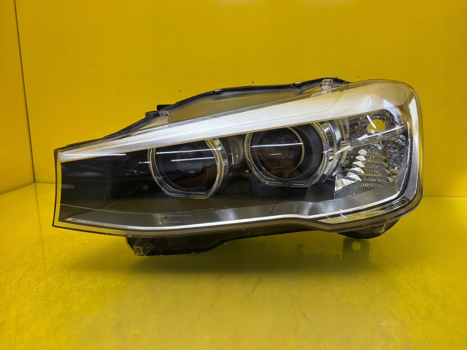 BMW X3 F25 X4 F26 Facelift Xenon Frontscheinwerfer links 7429075-01 Original
