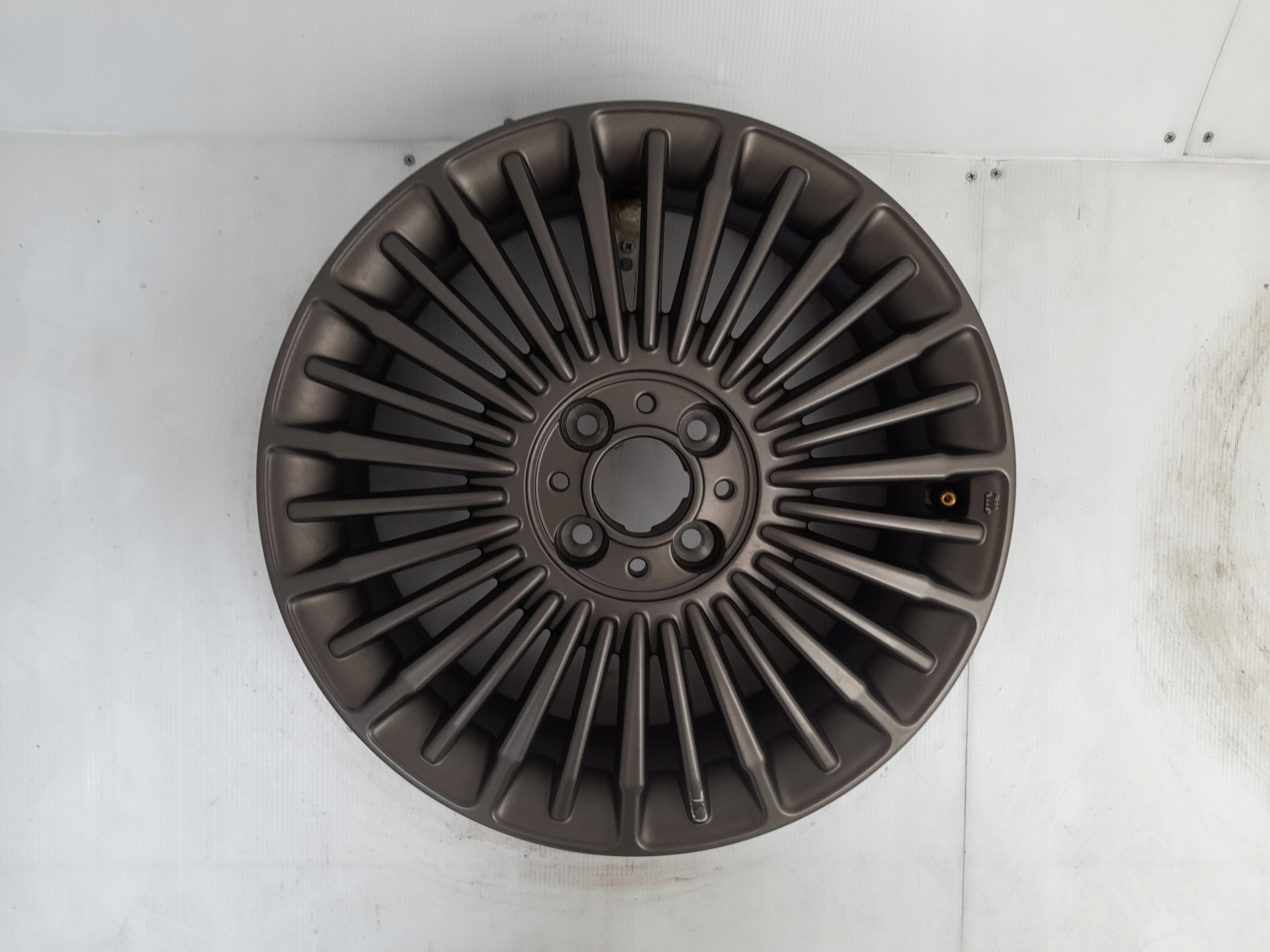 Original Alufelge Fiat 16 Zoll 6,0J 4x98 ET41 Nabe 58,1 brązowy 52140532