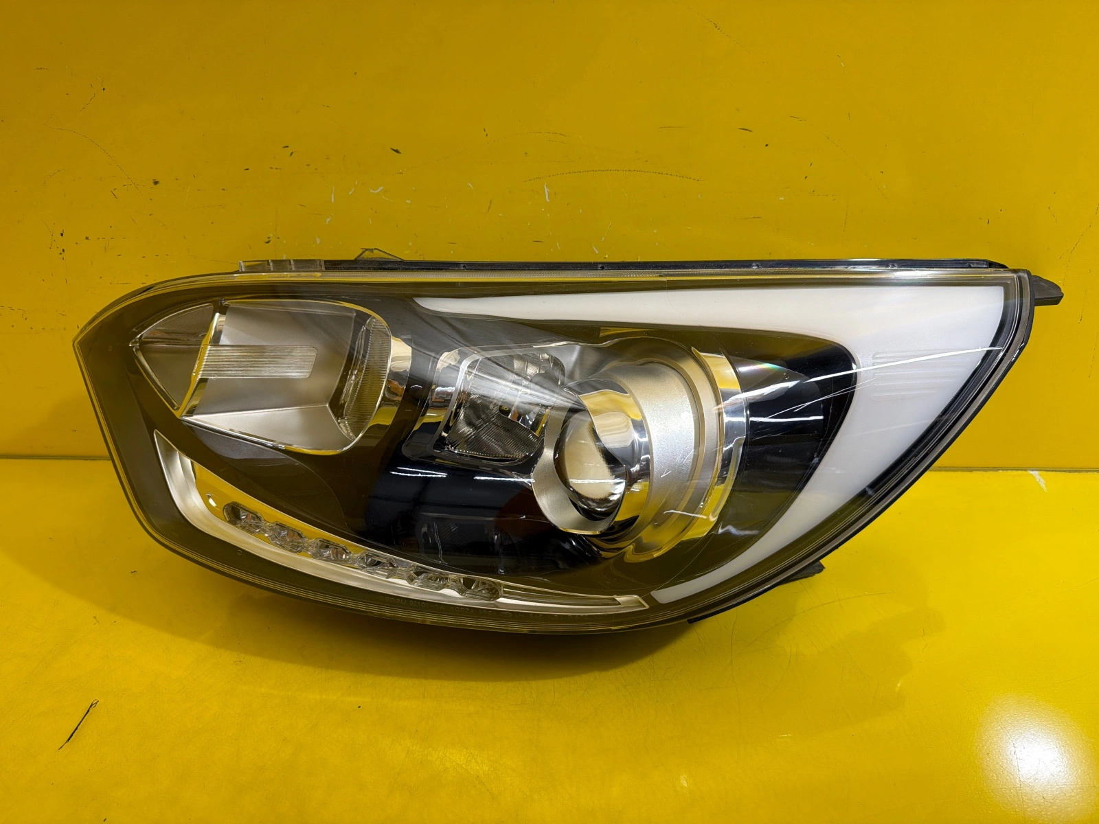 Kia Rio III HB 2011- + Led faro anteriore a lente sinistro Originale Usato