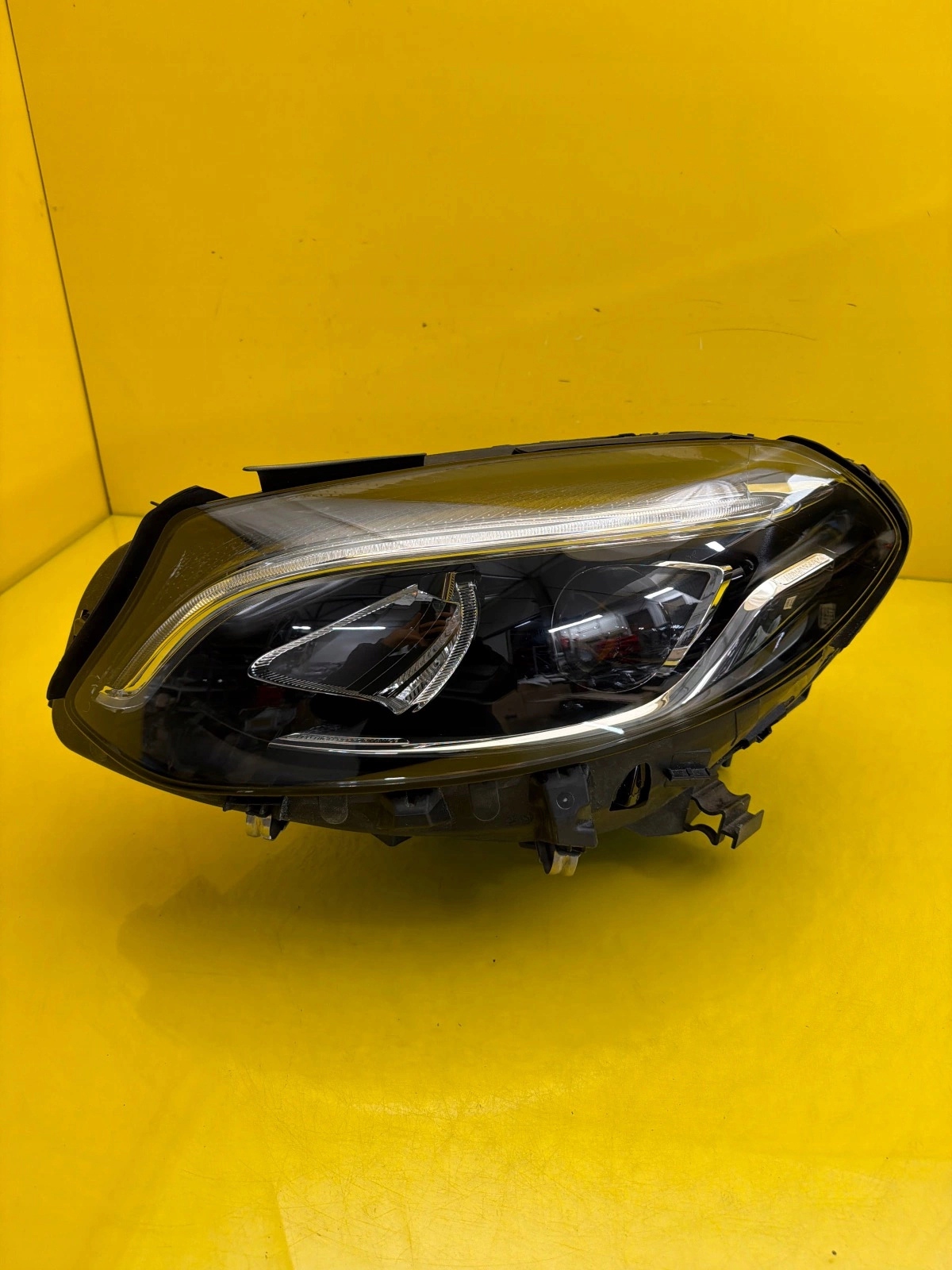 Mercedes B-Klasa W246 Lift Full Led Frontscheinwerfer Links A2469066901 LHD OE