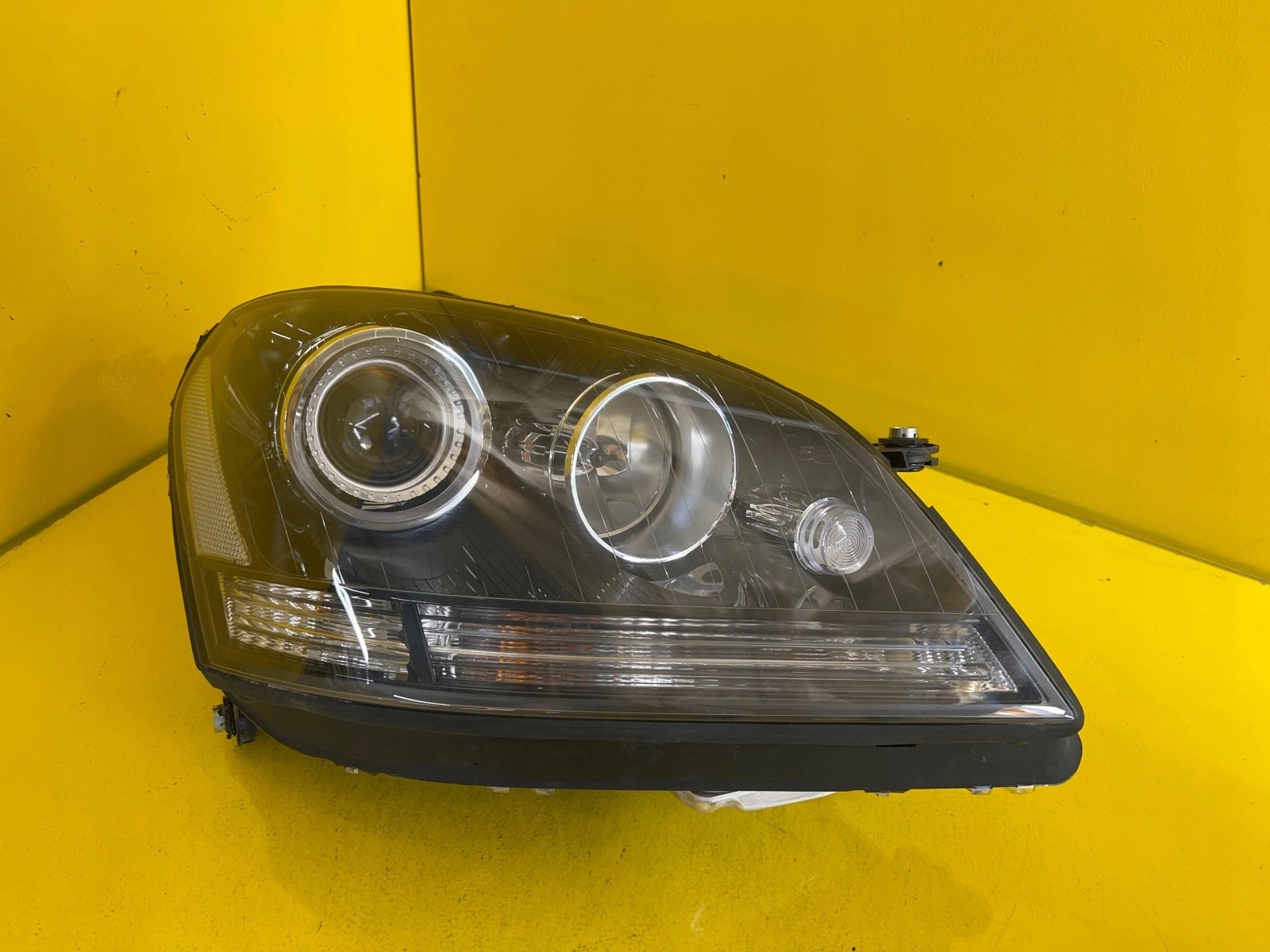 MERCEDES W164 ML AMG BI XENON Frontscheinwerfer Rechts A1648206861 LHD Original
