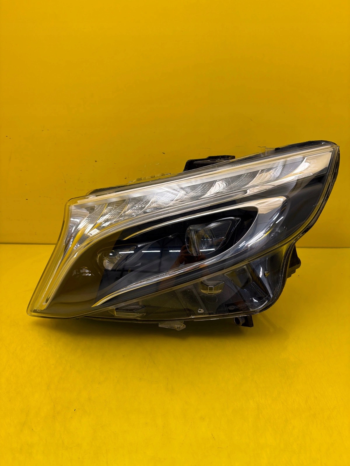 Mercedes Clase V Vito W447 Full Led A4479069700 faro delantero izquierdo Usado