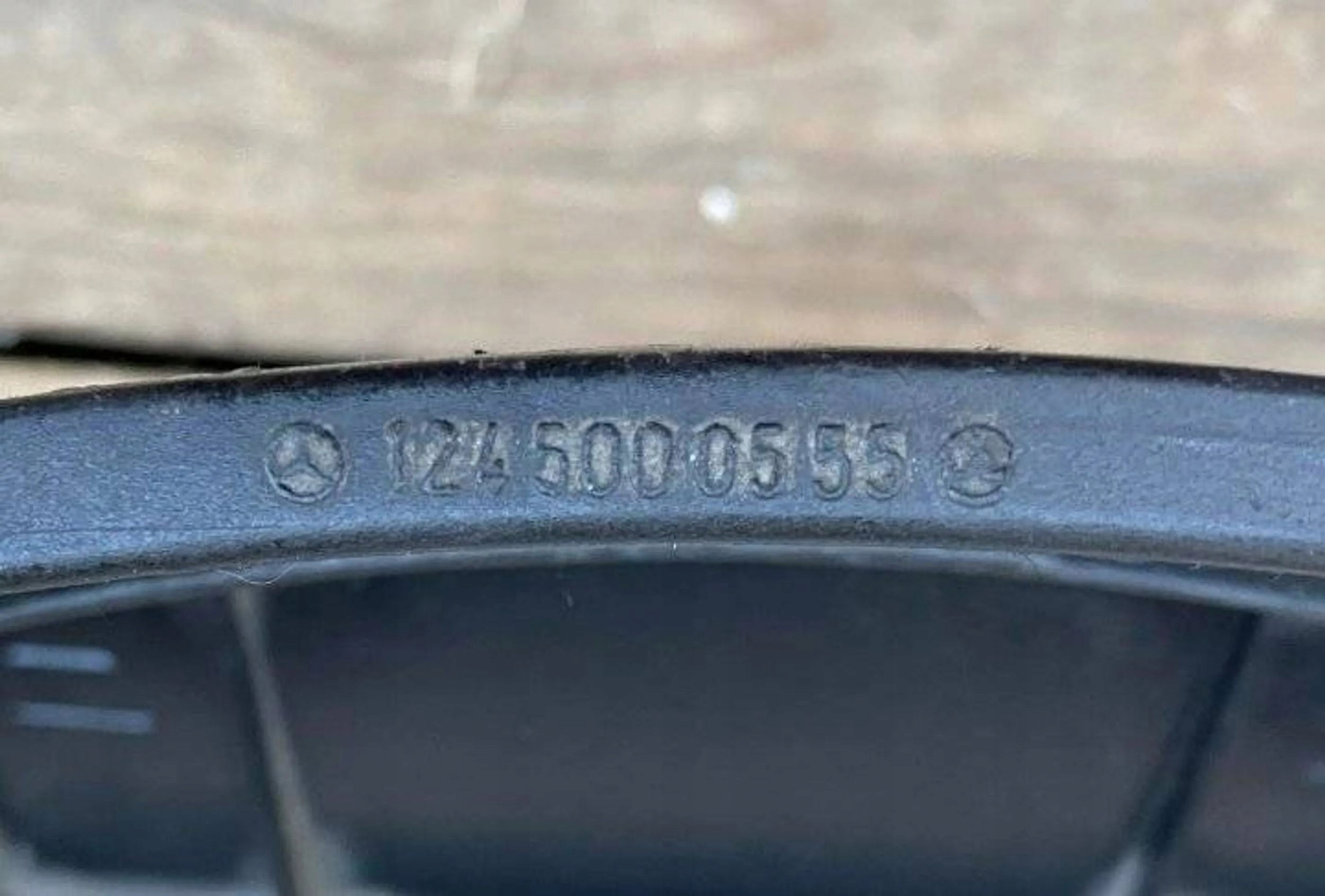 8ee88b396d4c81f1b505e42e1f97f0db