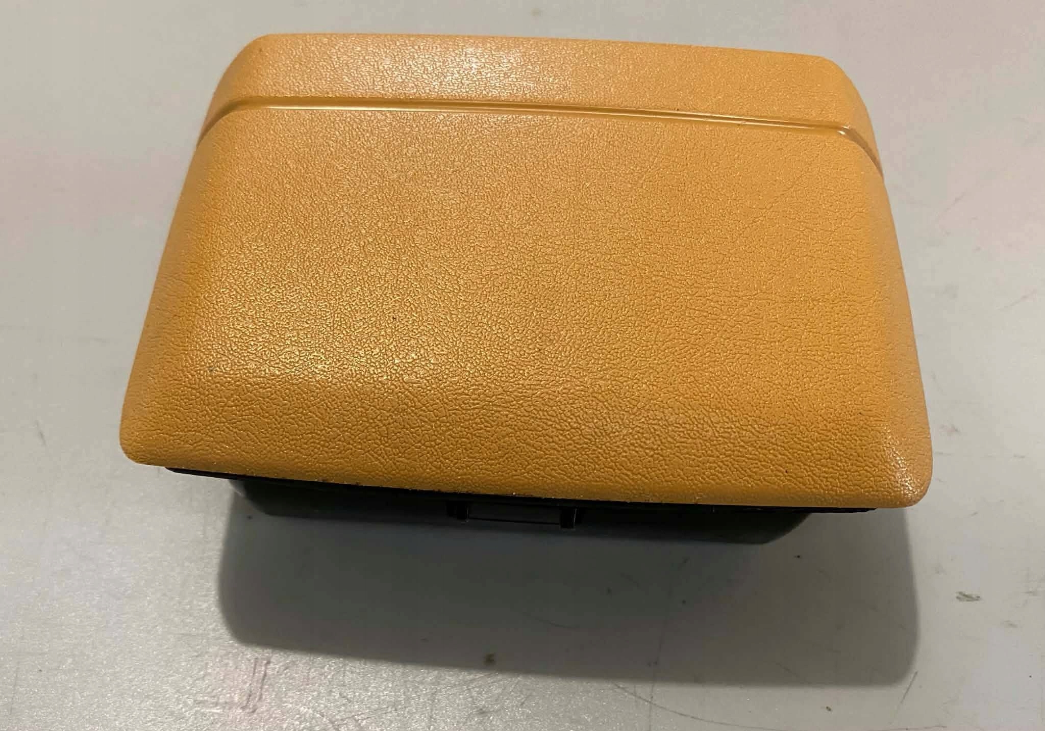 ab4e90a64a8124a7660a9ba43cb16036