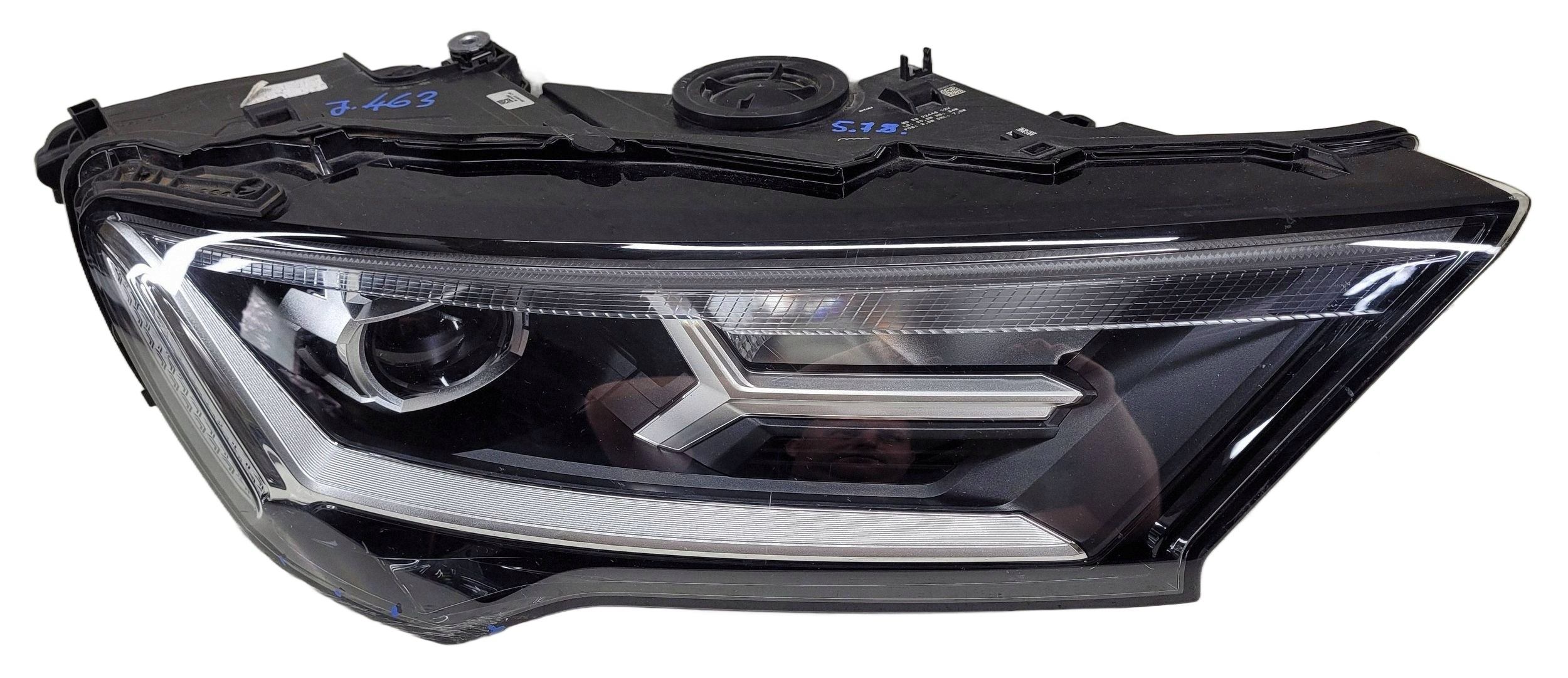Audi Q7 4M 2 LED lift Reflektor pravého předního světlometu 4M0941012C ...
