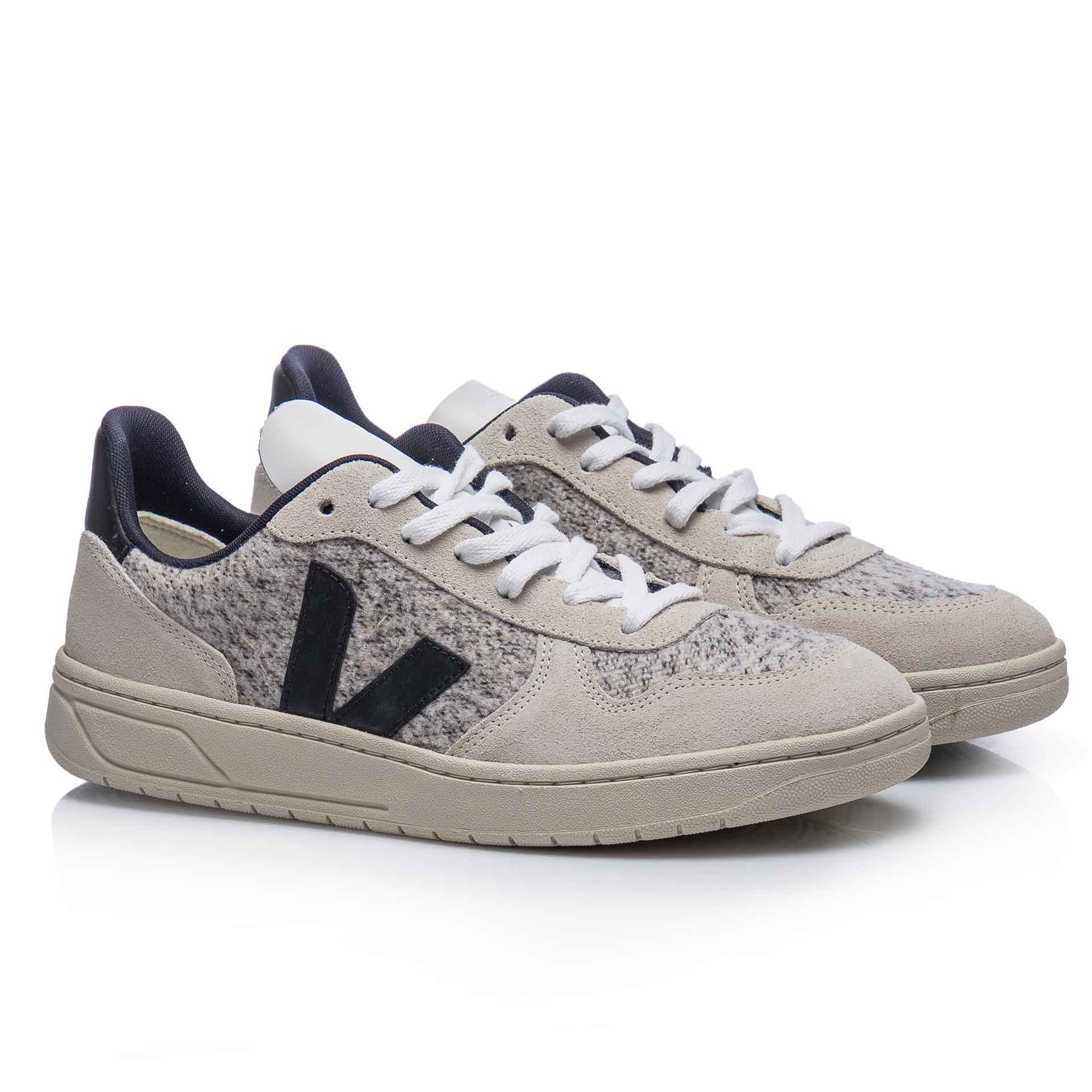 Men's Veja V-10 Flannel Snow Grey Sneaker VX0401439B
