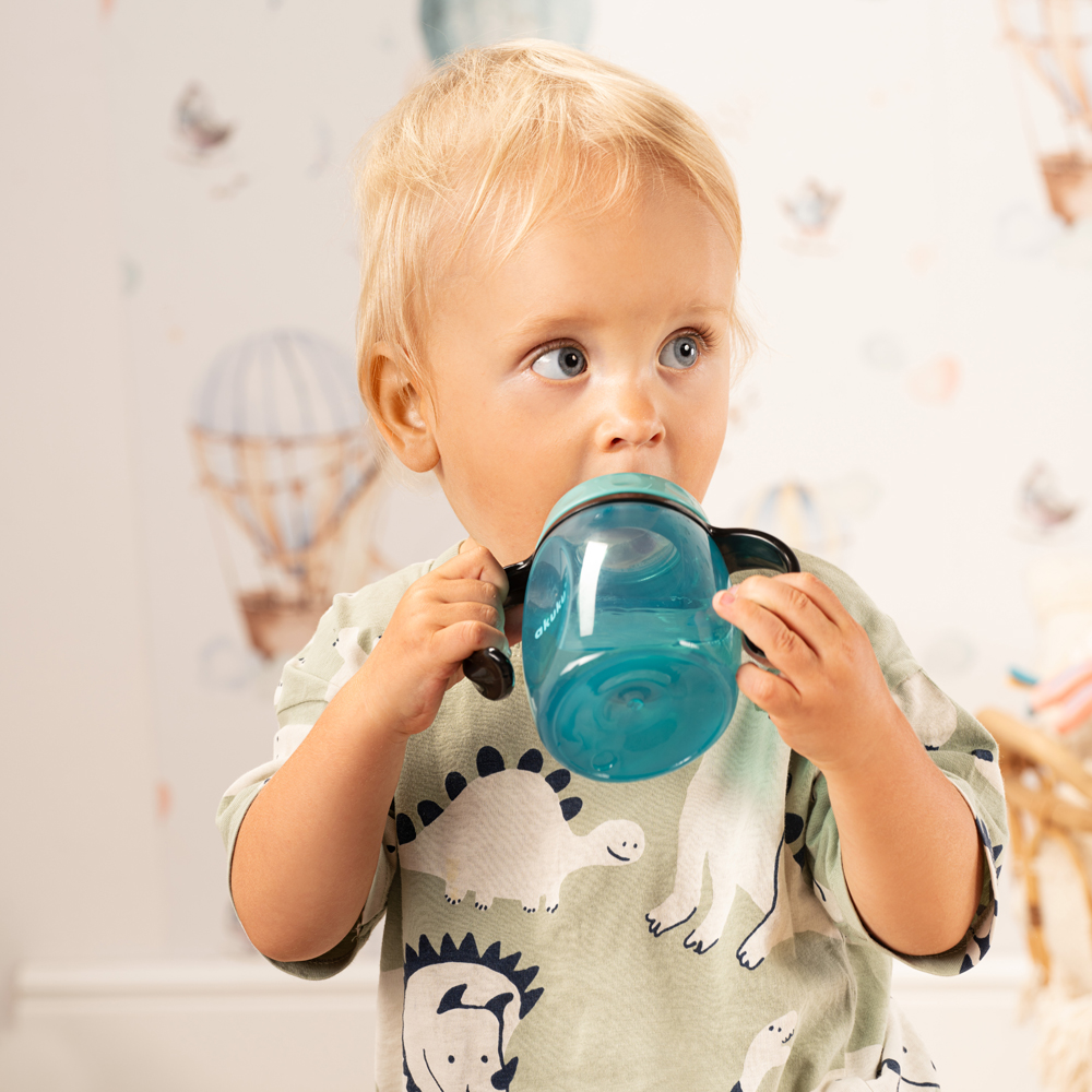 lekki kubek niekapek Akuku 280 ml dla dzieci od 9 miesiąca życia