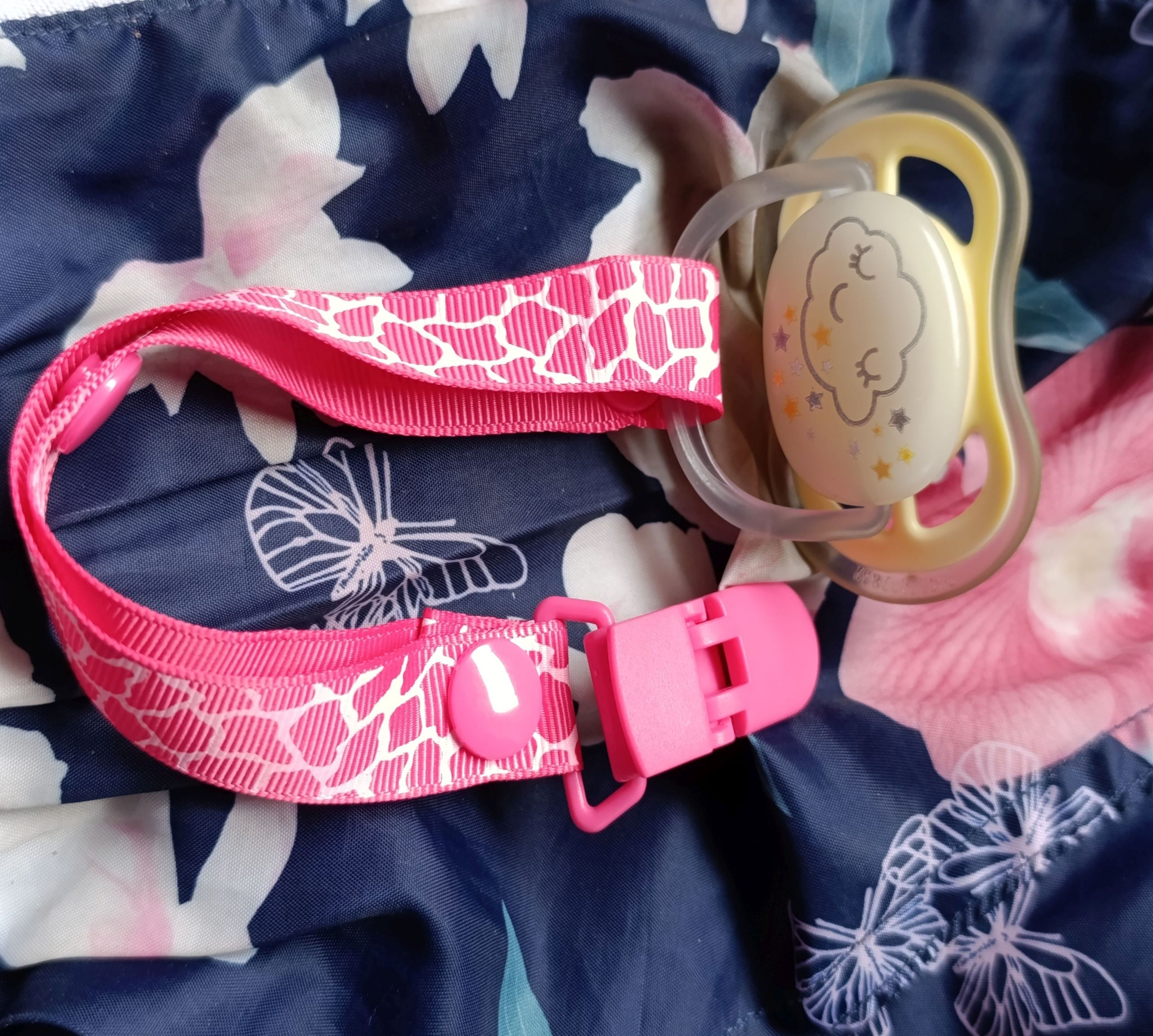 zawieszka do smoczka simplo różowa żyrafa dodatkowe zdjęcie 1