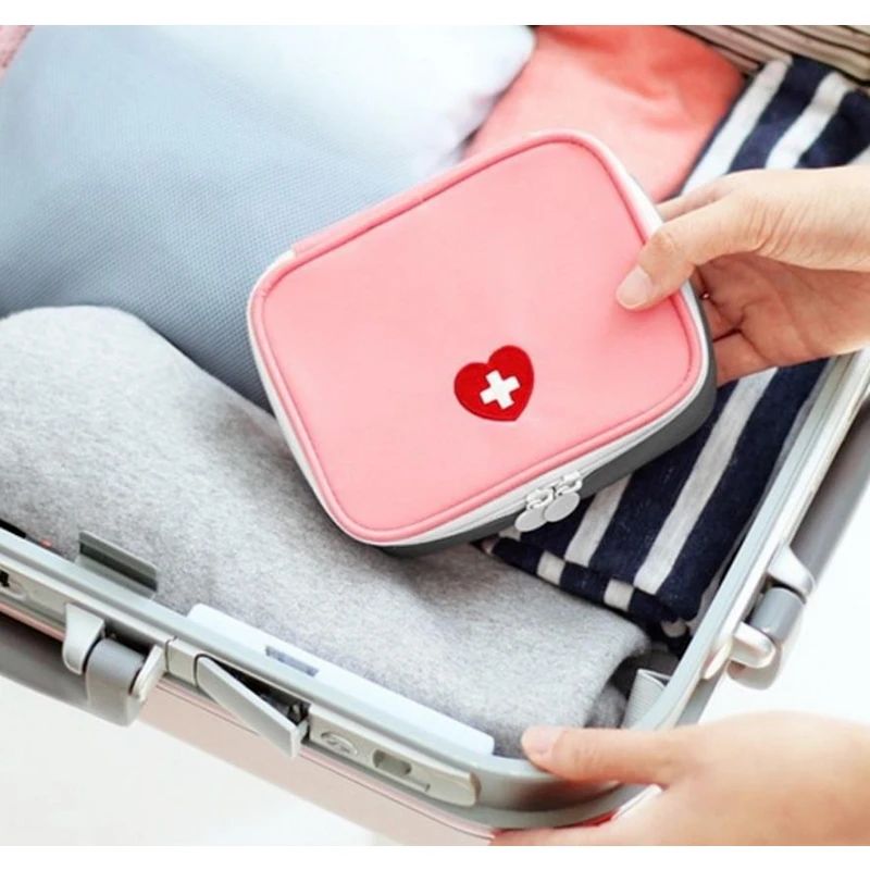 Apteczka – detale zamka i wykończenia