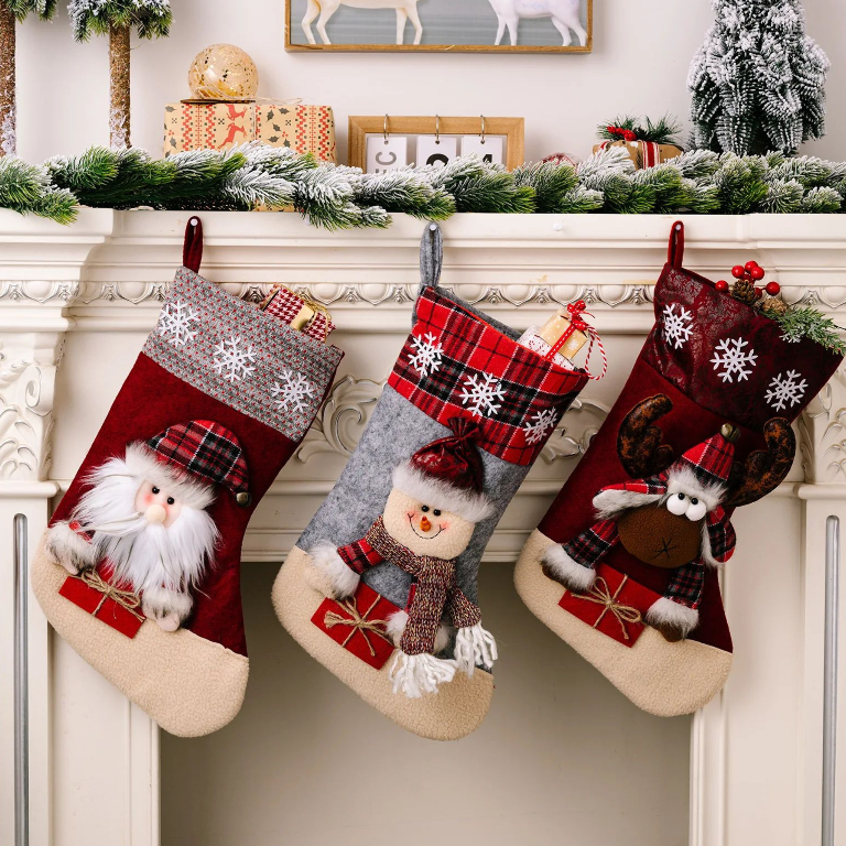 dekoracja świąteczna skarpeta mikołaj 3D filc polar śnieżynki