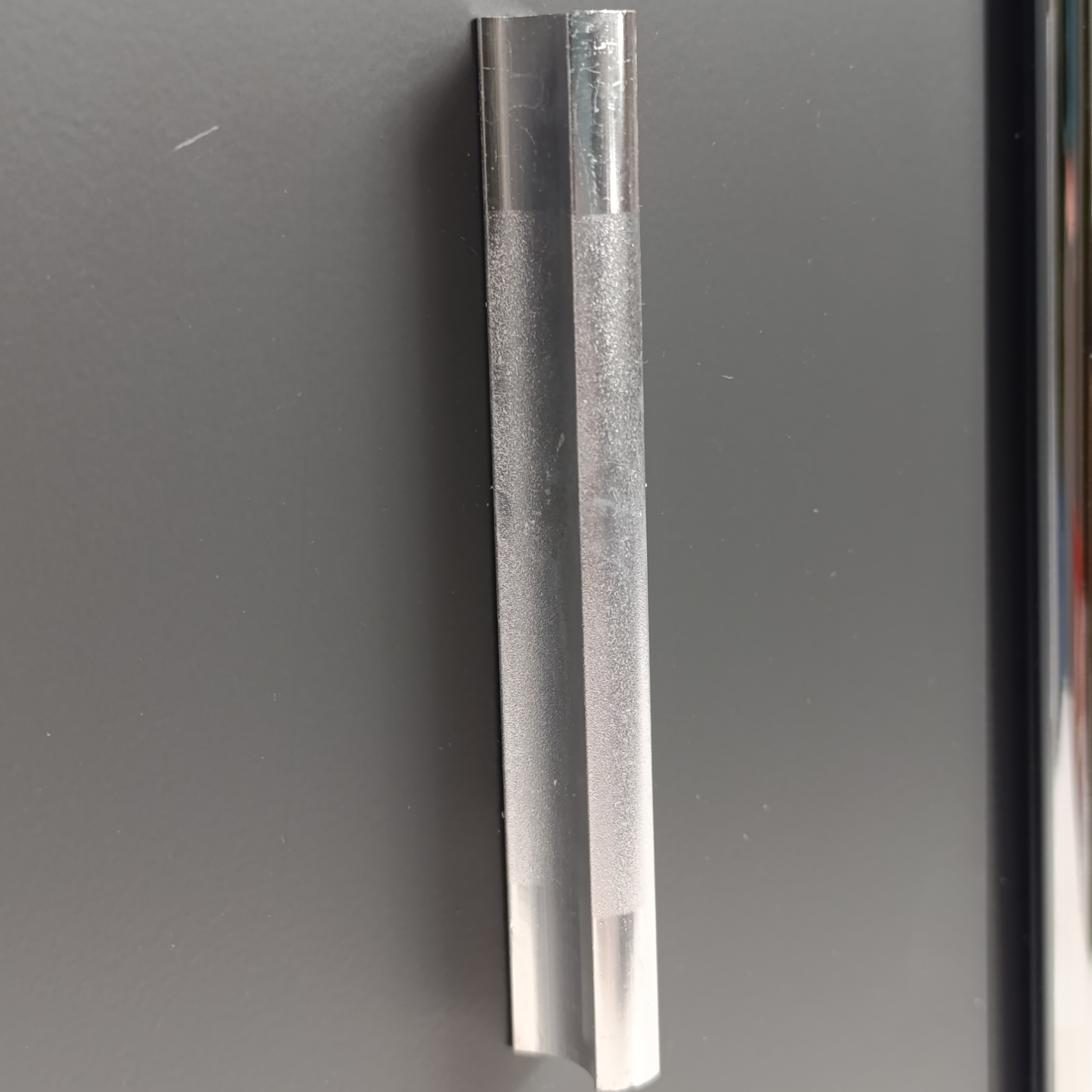 organizer-simplo-pokaz-ustawienia-na-blacie-kuchennym