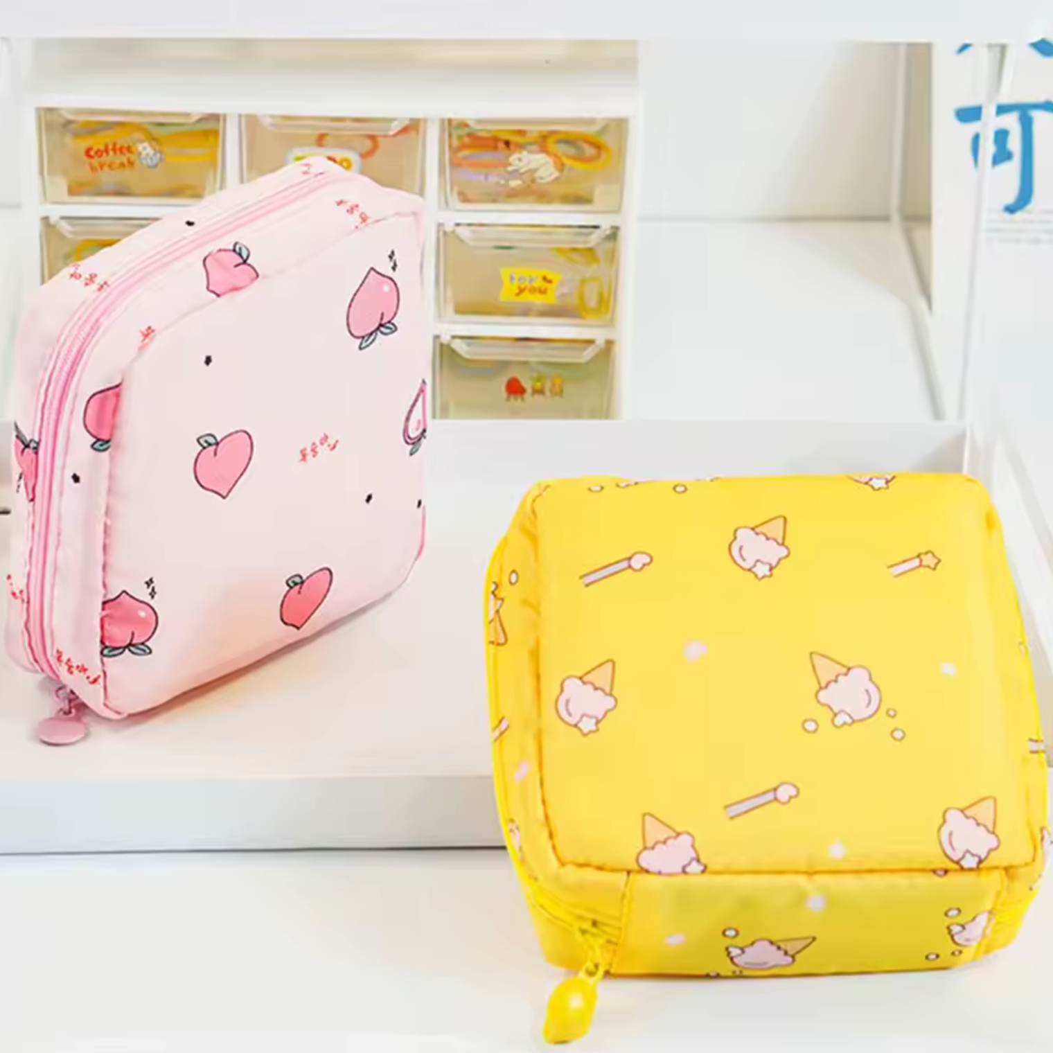 kosmetyczka damska saszetka na podpaski lody simplo detal zamka