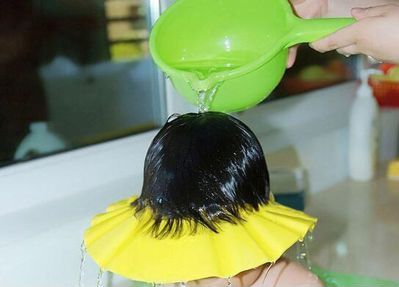 rondo-kapielowe-jak-mierzyc-obwod-glowy-linia-wlosow-dla-dziecka