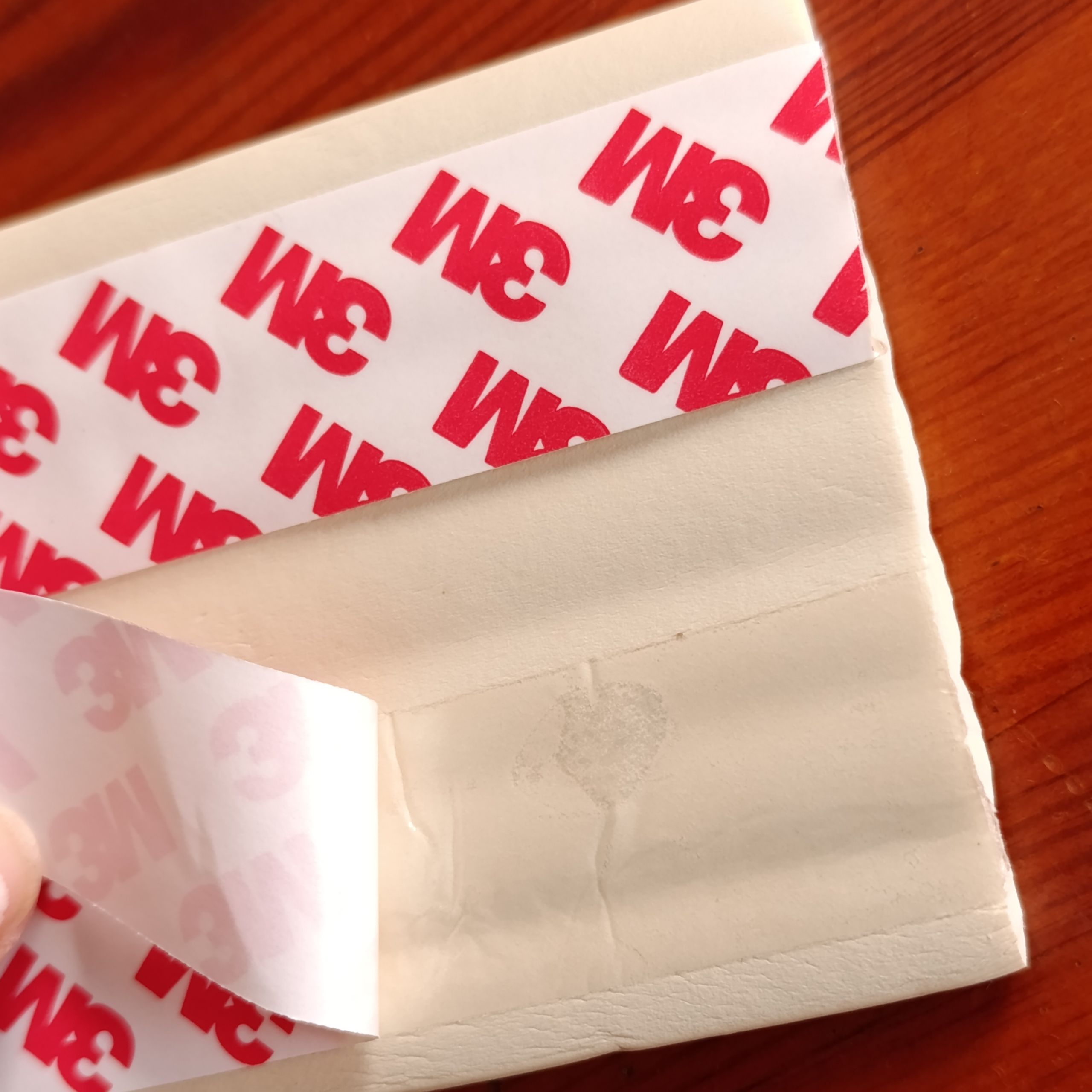 zalety taśmy zabezpieczającej simplo jasny róż montaż szybki taśma dwustronna szeroka 2,5cm 5903068130793