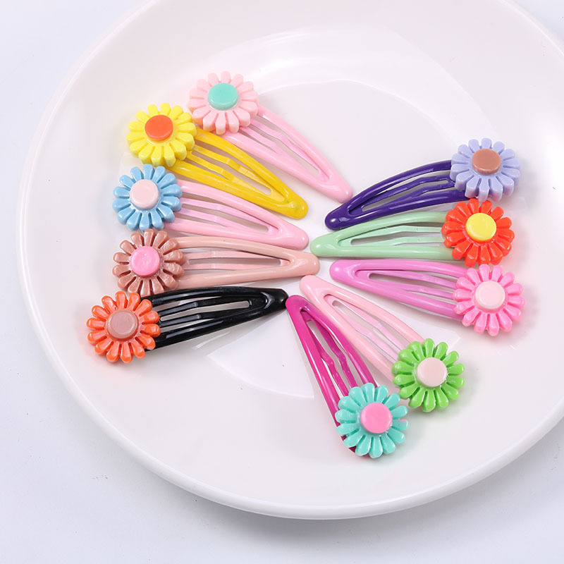 wsuwki-kwiatki-dla-dziewczynki-metalowe-spinki-5x2-cm