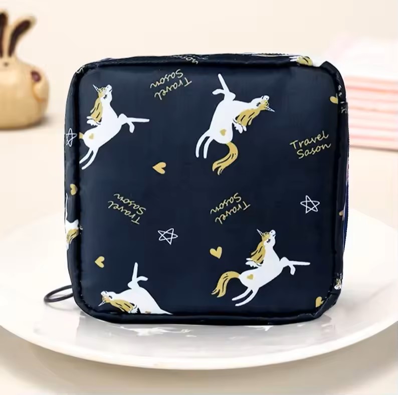 Kosmetyczka Jednorożce – widok ogólny (packshot)