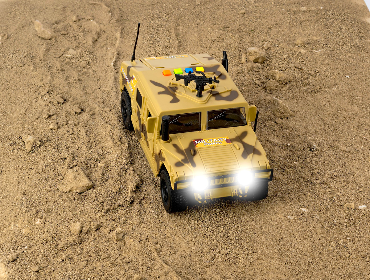 Hammer Auto Wojskowe Z Karabinem Światło Dźwięk Lean Toys Sklep